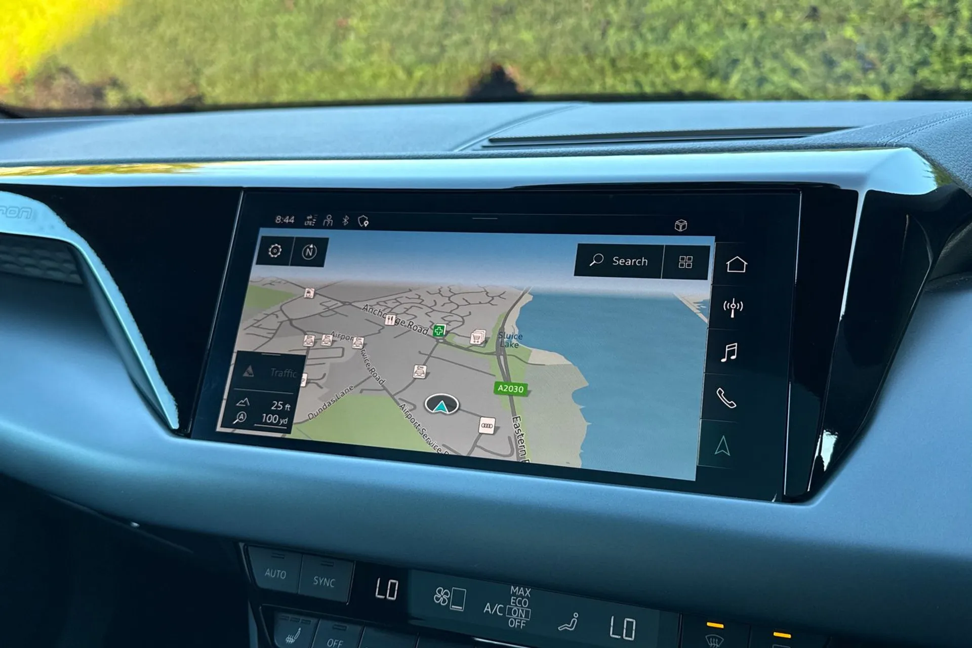 Audi e-tron GT thumbnail image number 17