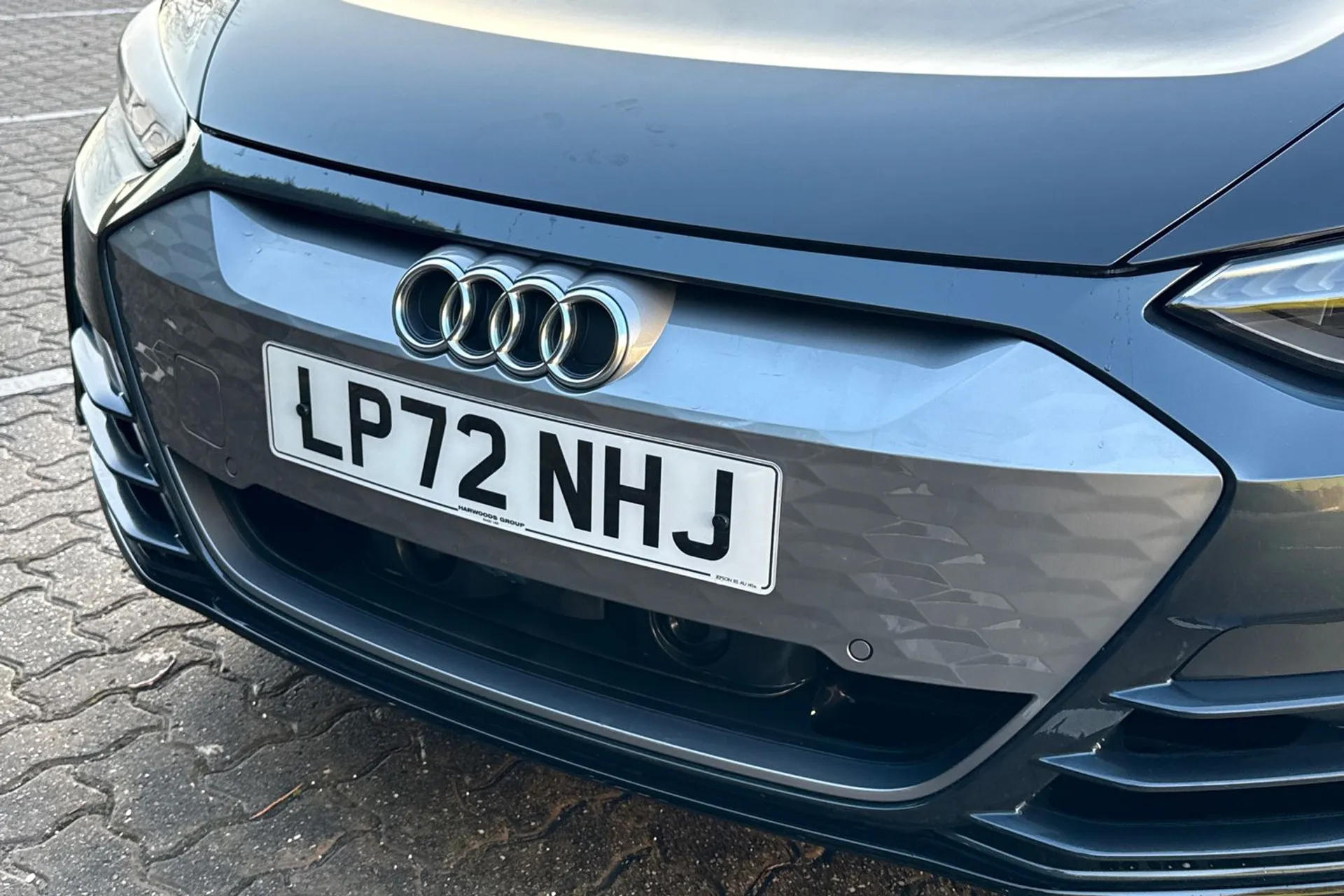 Audi e-tron GT thumbnail image number 8