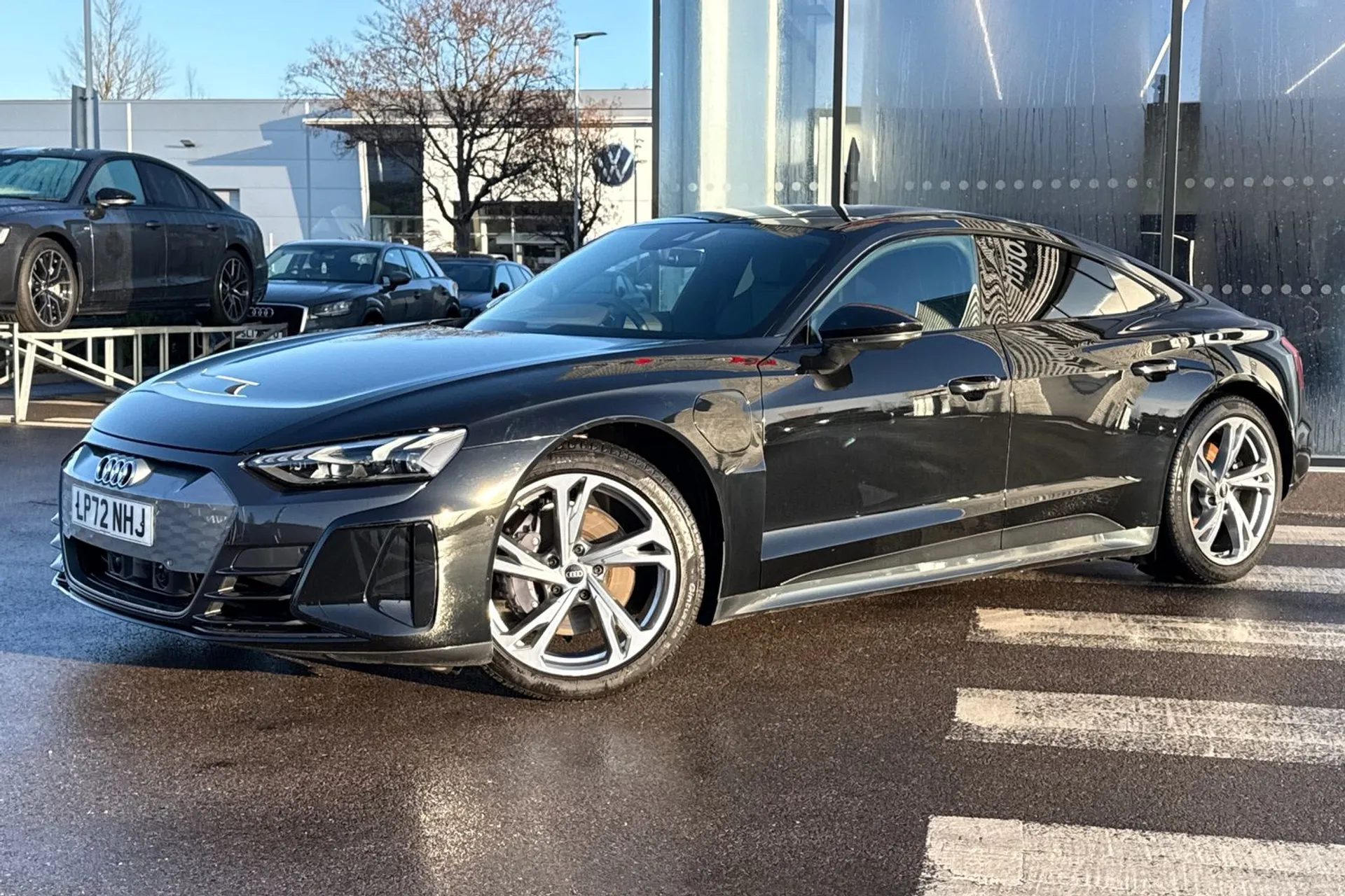 Audi e-tron GT thumbnail image number 20