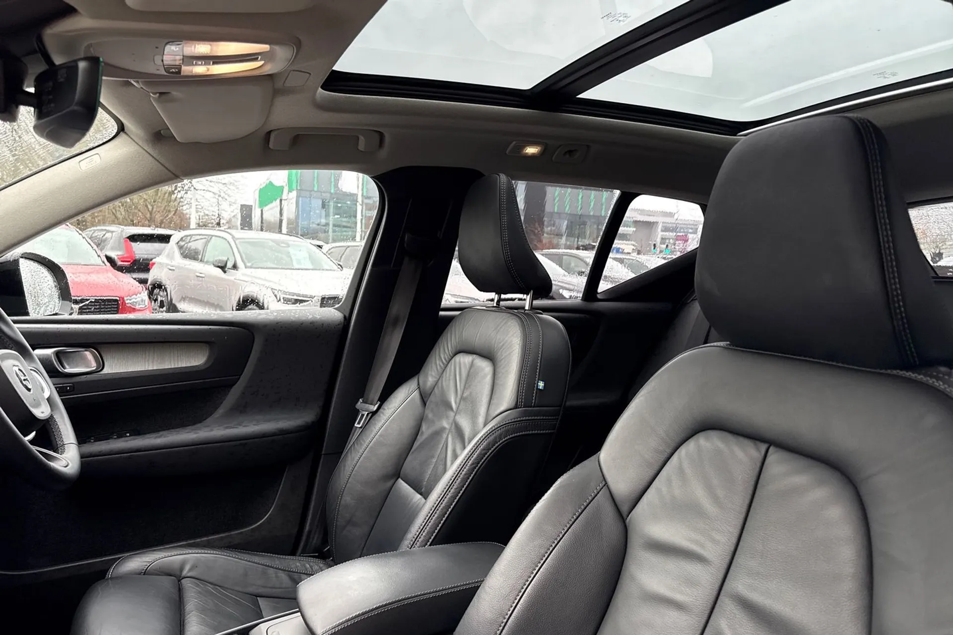 Volvo XC40 thumbnail image number 28