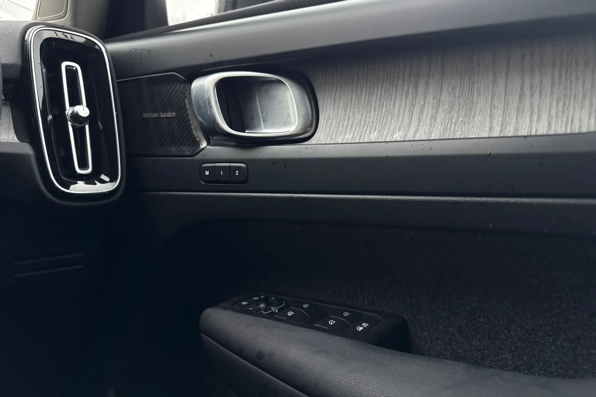 Volvo XC40 thumbnail image number 42