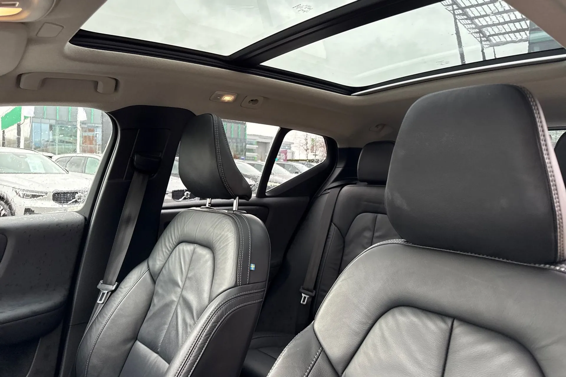 Volvo XC40 thumbnail image number 29