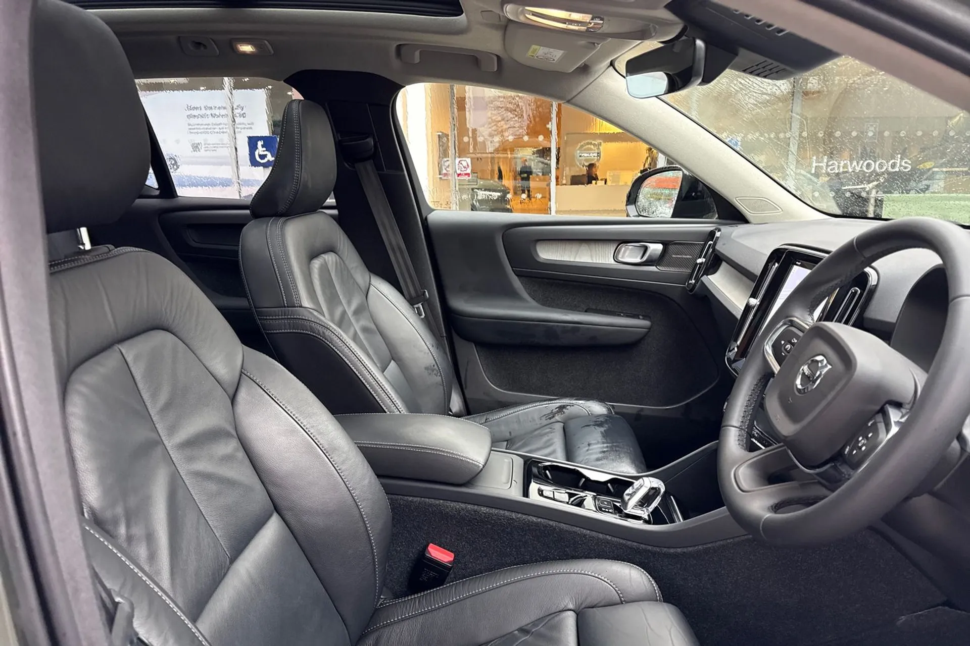 Volvo XC40 thumbnail image number 26