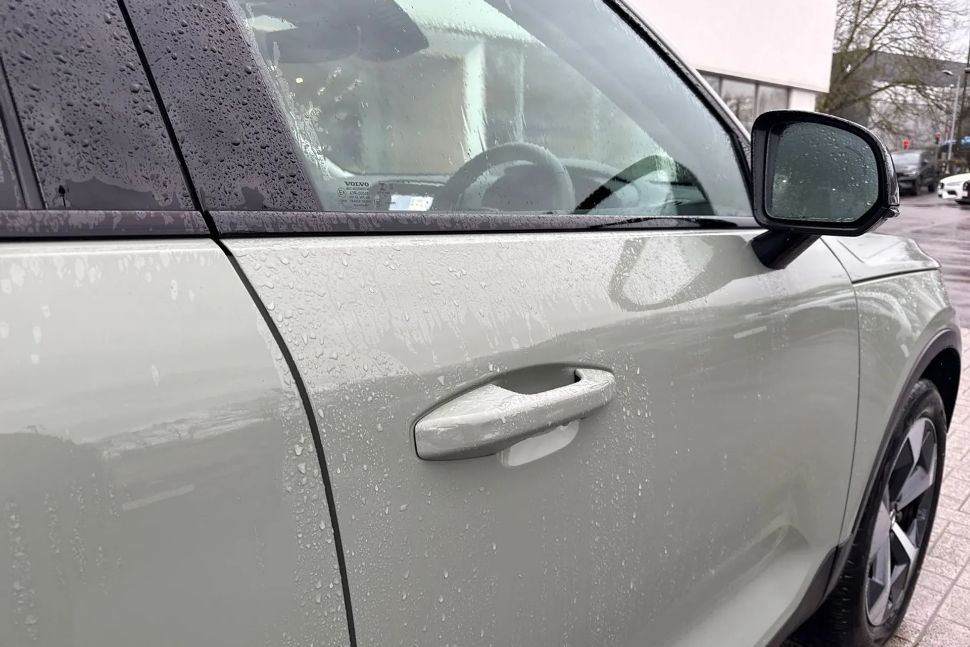 Volvo XC40 thumbnail image number 17