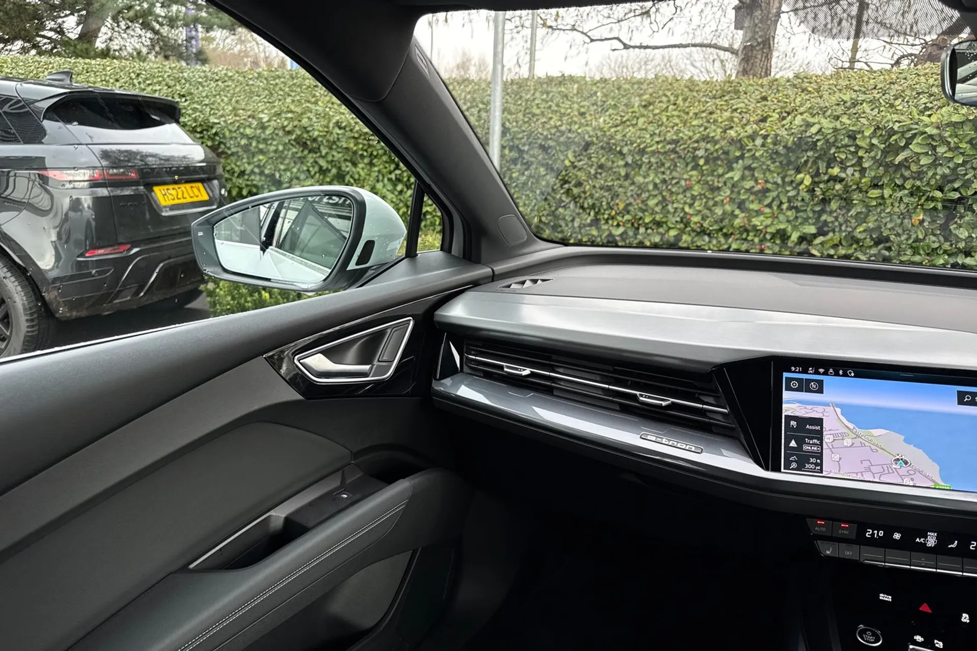 Audi Q4 thumbnail image number 42