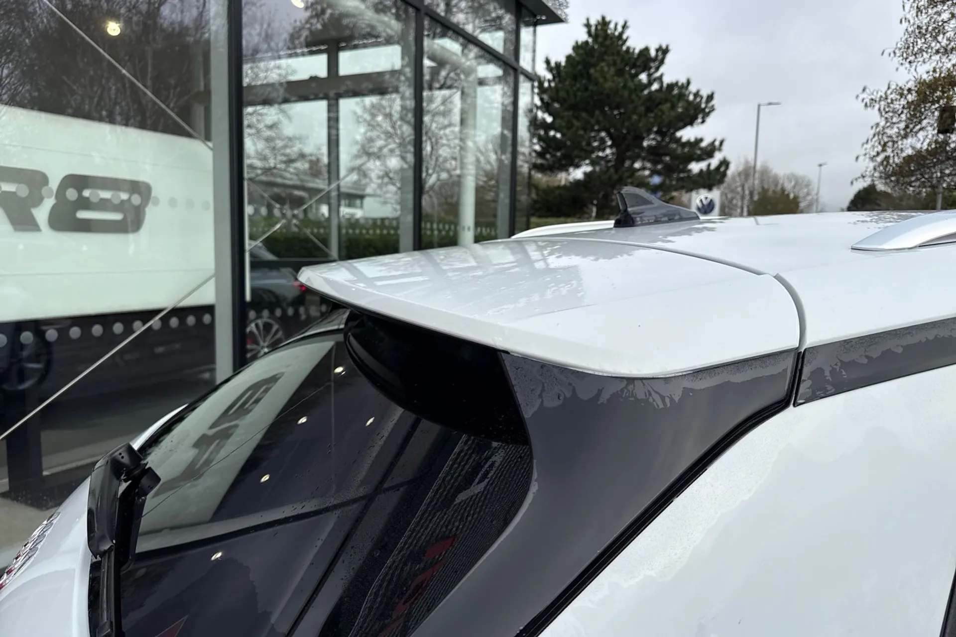 Audi Q4 thumbnail image number 28