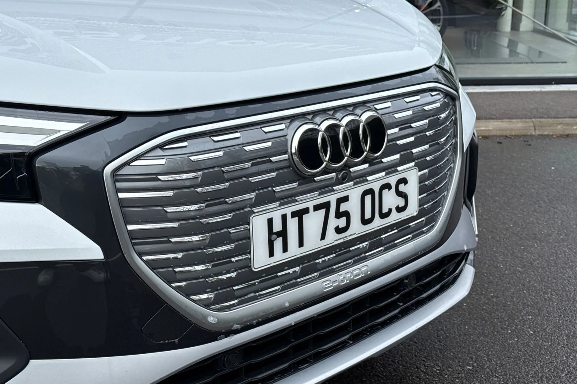 Audi Q4 thumbnail image number 10