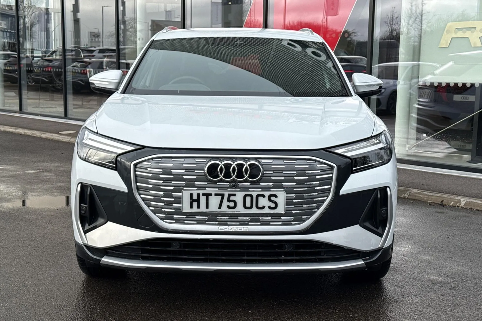 Audi Q4 thumbnail image number 7