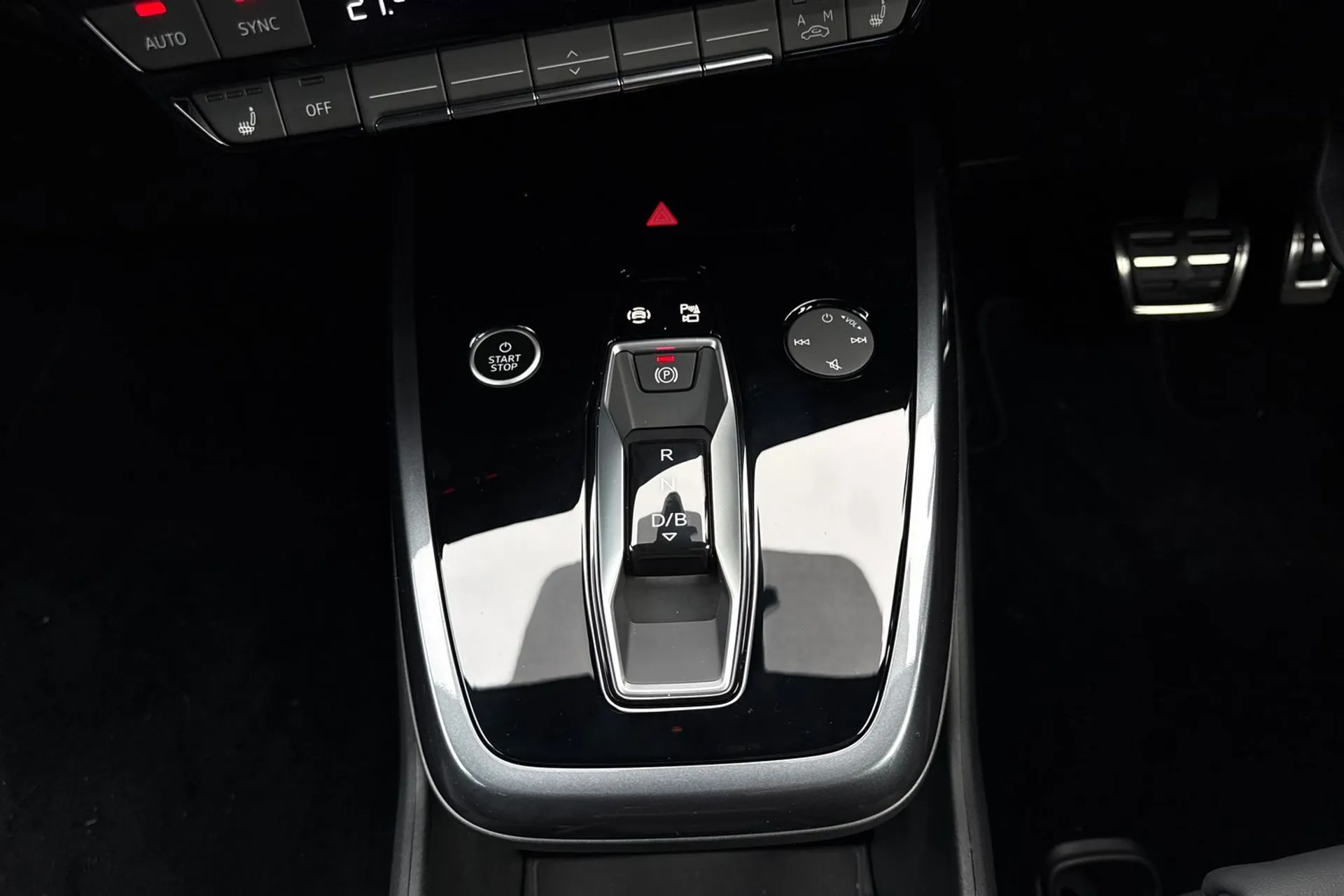 Audi Q4 thumbnail image number 44