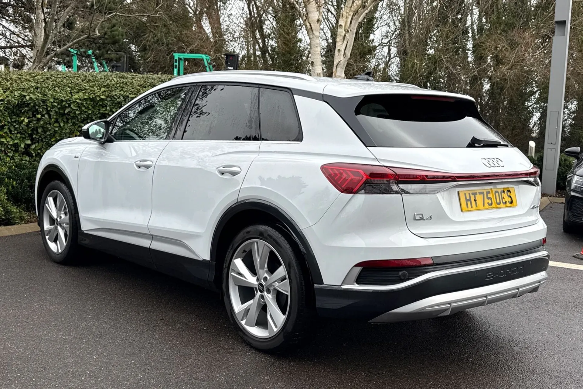 Audi Q4 thumbnail image number 18