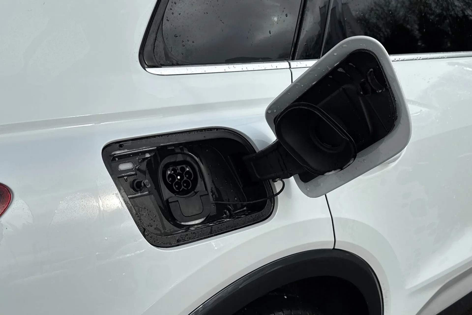 Audi Q4 thumbnail image number 35