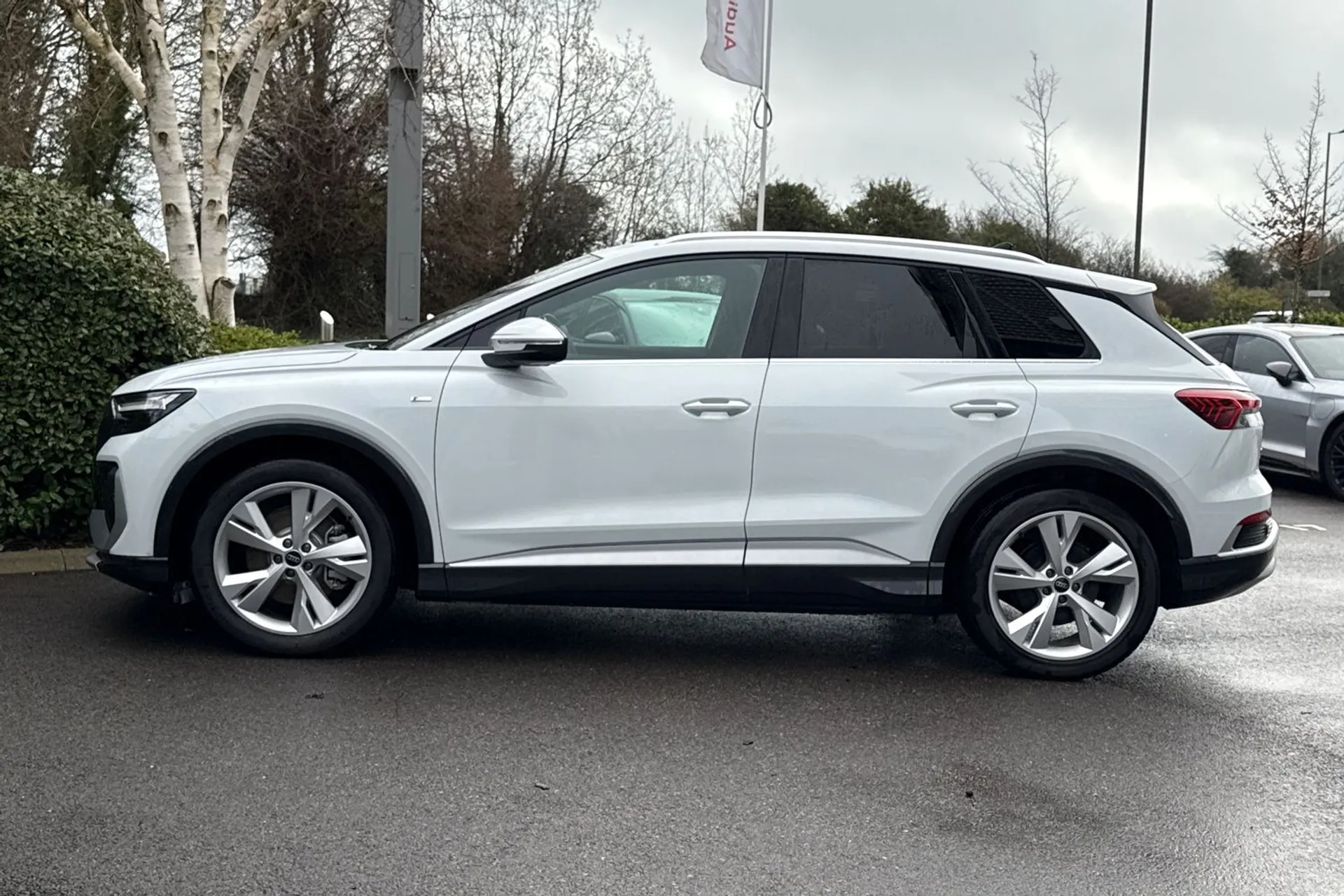 Audi Q4 thumbnail image number 20