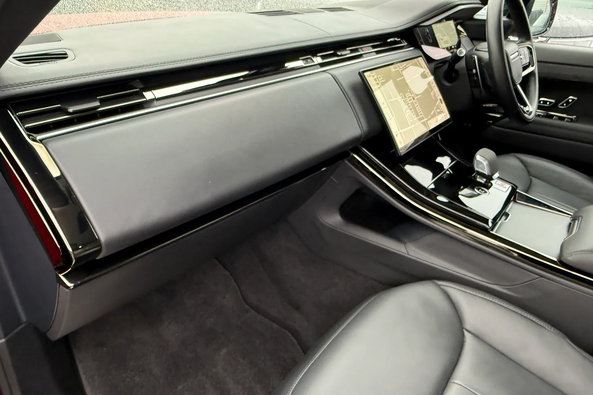 LAND ROVER RANGE ROVER SPORT thumbnail image number 40