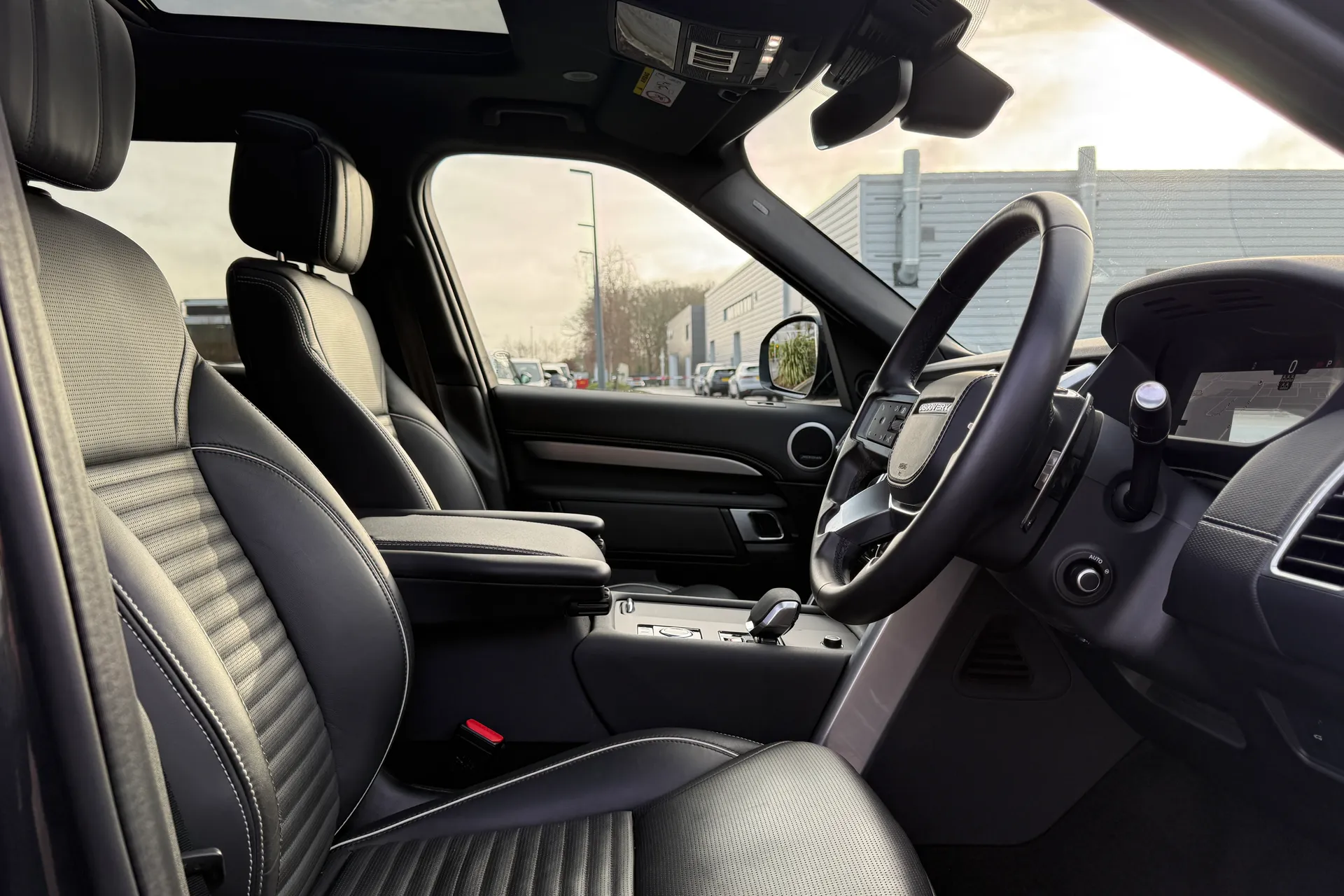 LAND ROVER DISCOVERY thumbnail image number 38