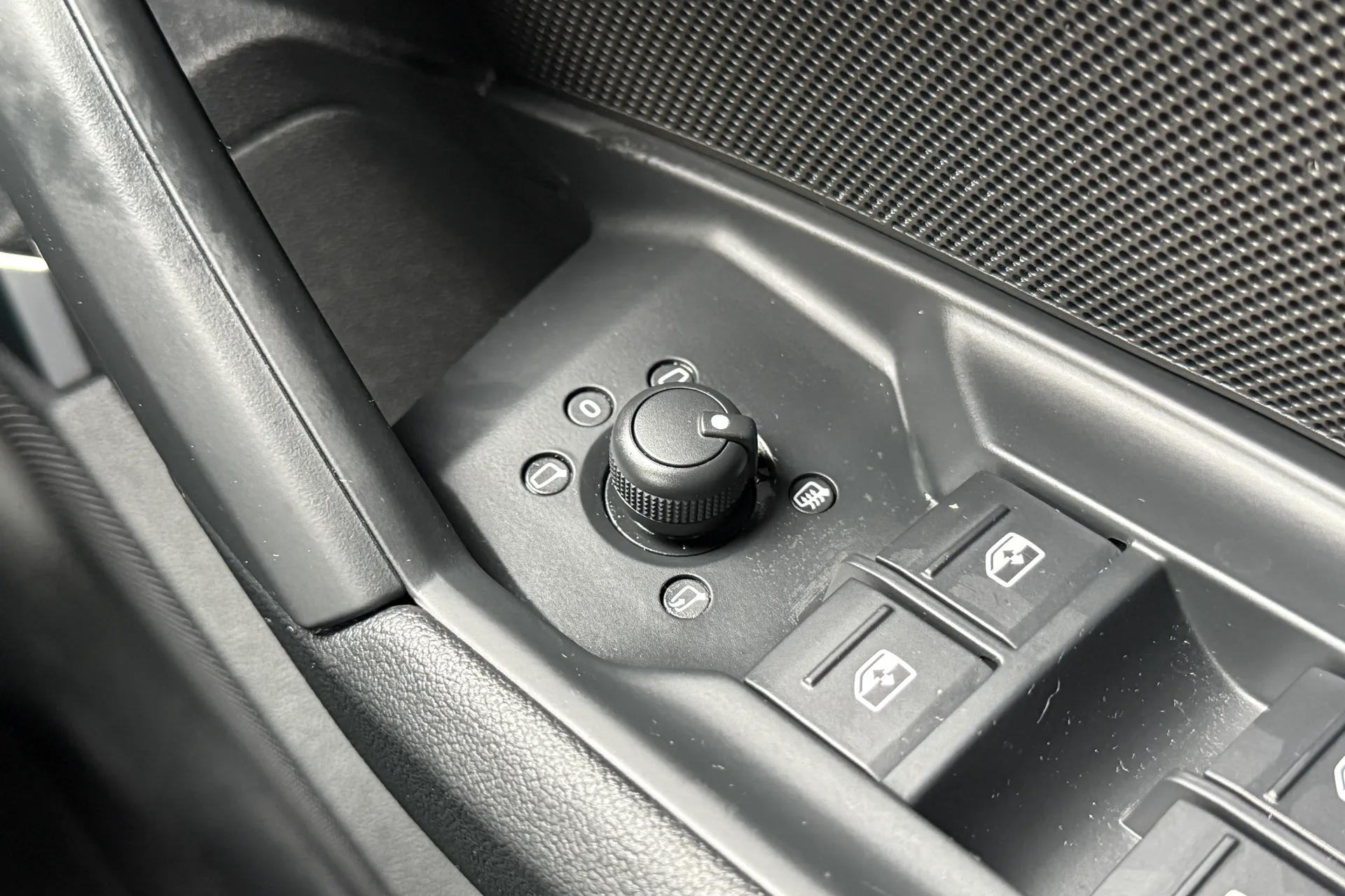 Audi A3 thumbnail image number 28