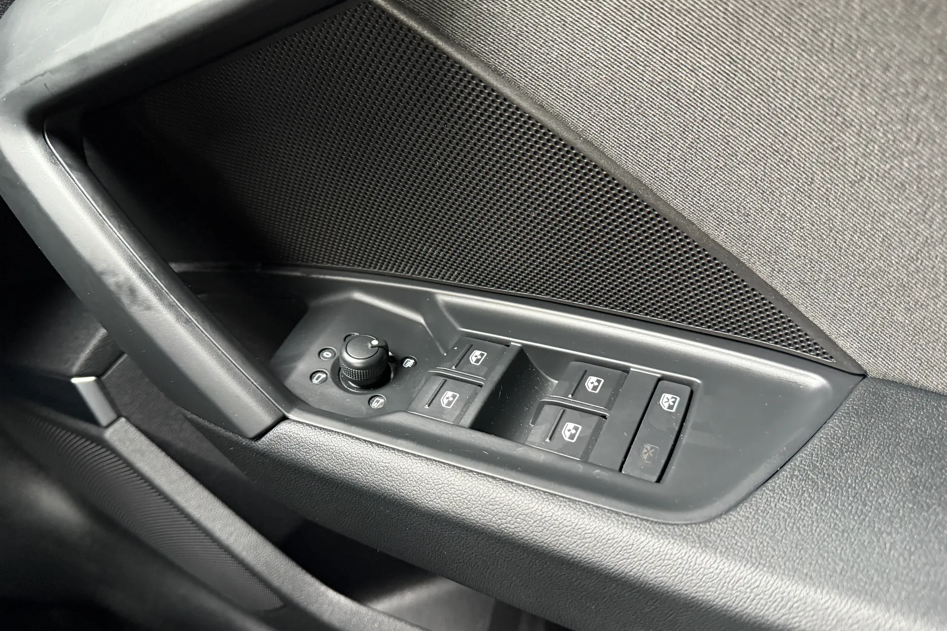 Audi A3 thumbnail image number 27