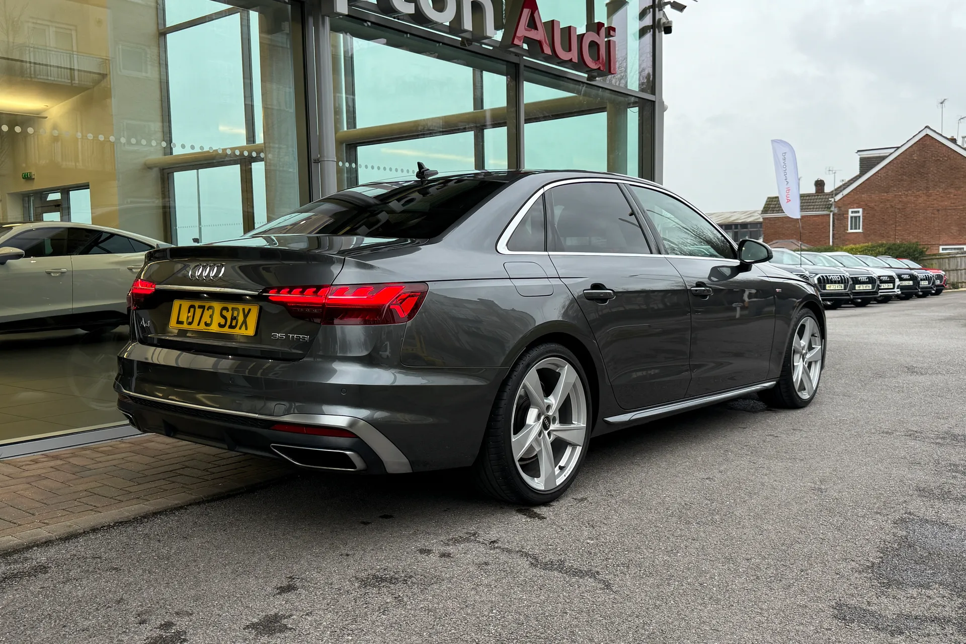 Audi A4 thumbnail image number 65