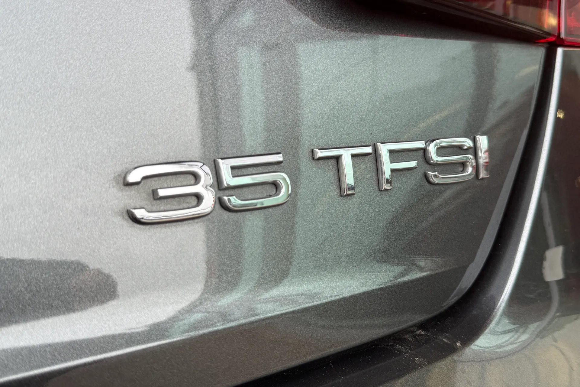 Audi A4 thumbnail image number 48