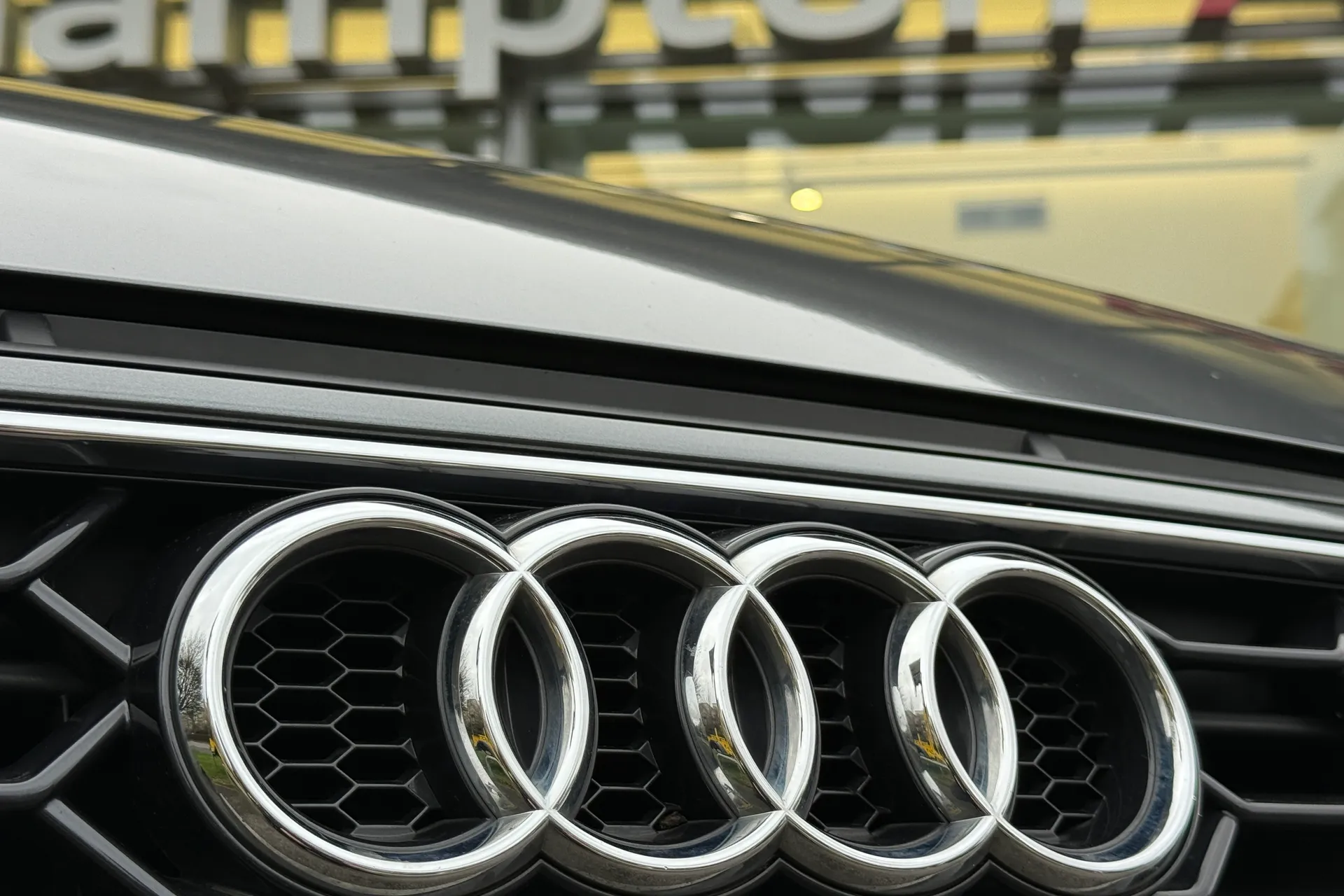 Audi A4 thumbnail image number 67