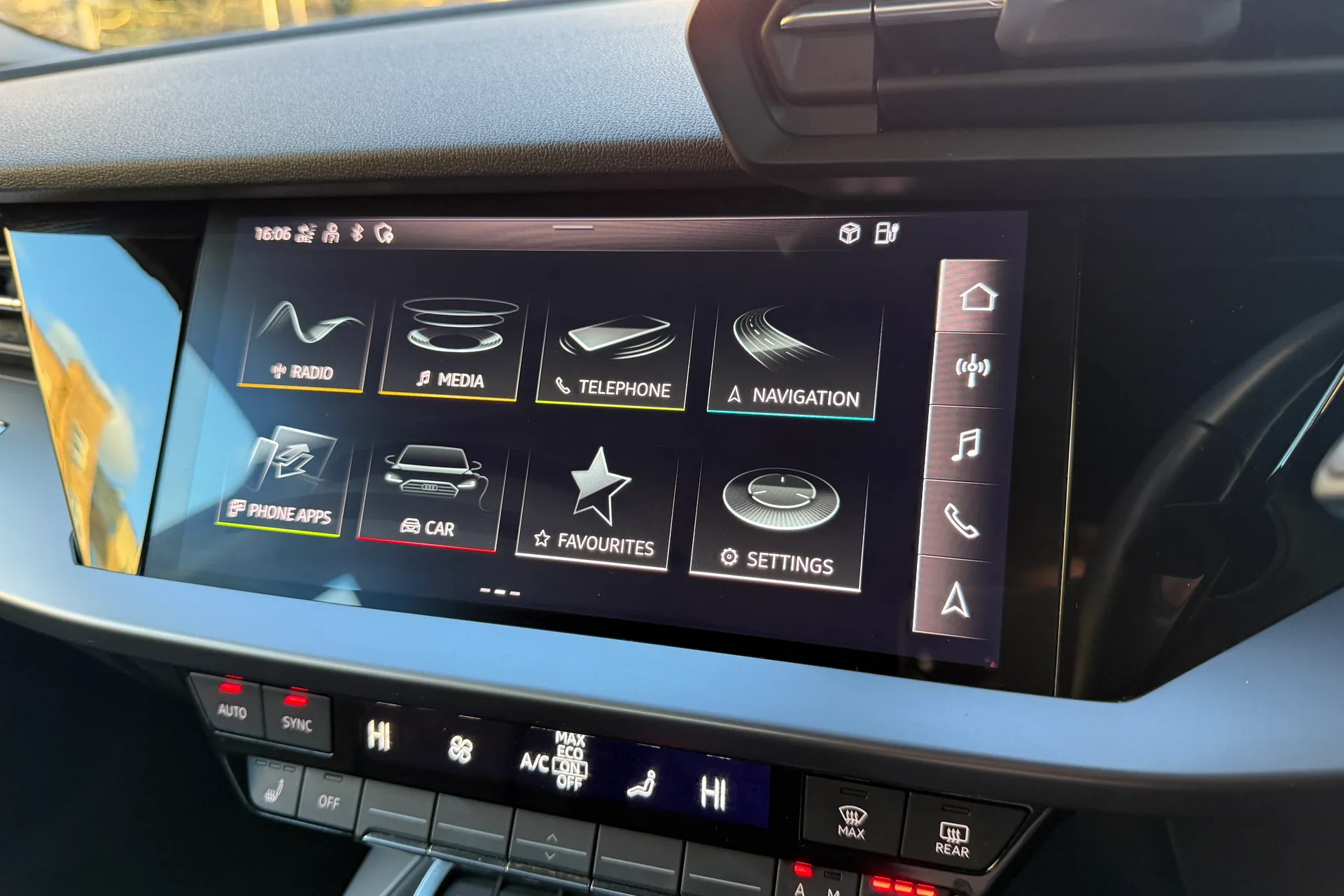 Audi A3 thumbnail image number 9