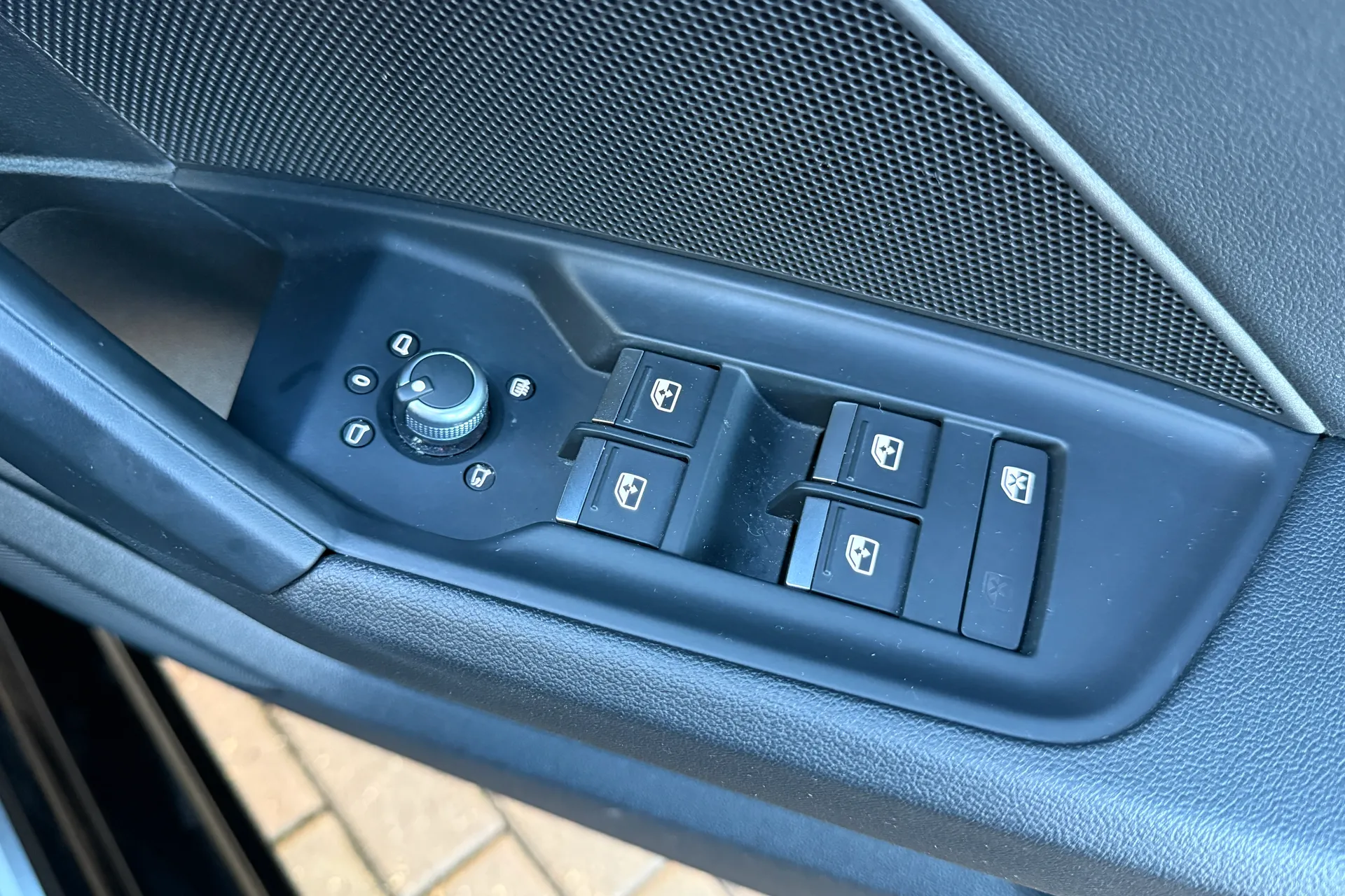 Audi A3 thumbnail image number 27