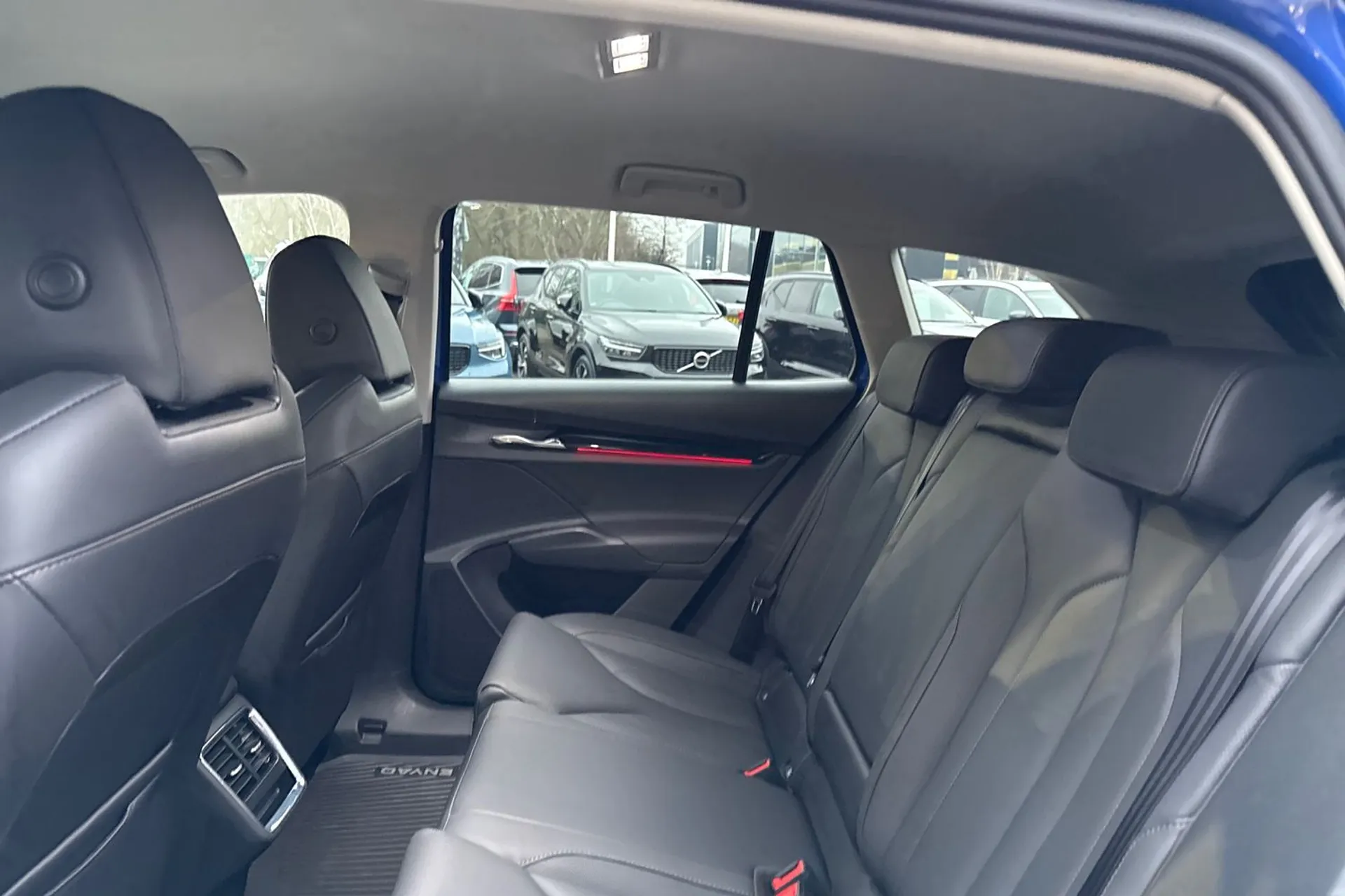 SKODA ENYAQ thumbnail image number 30