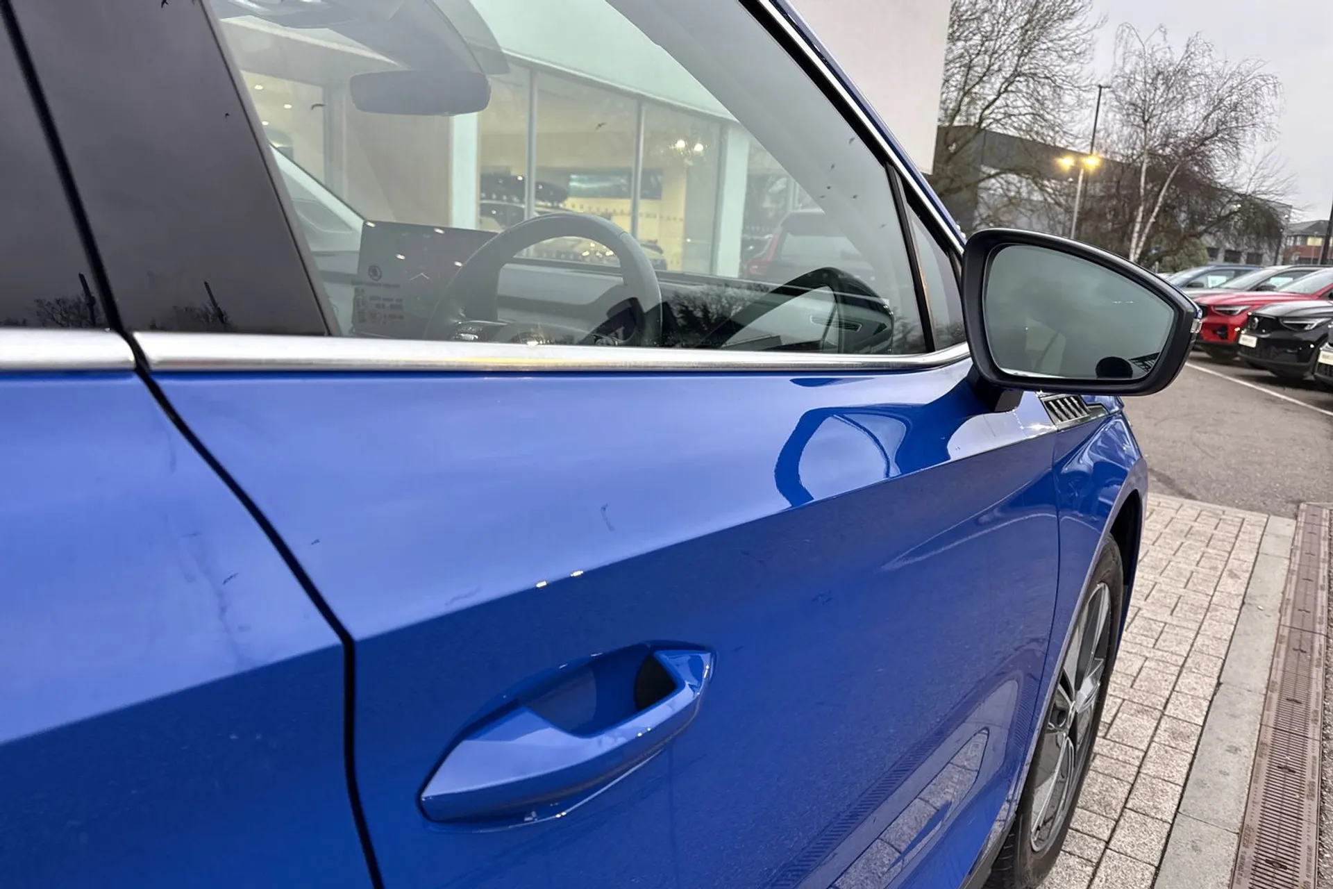 SKODA ENYAQ thumbnail image number 17