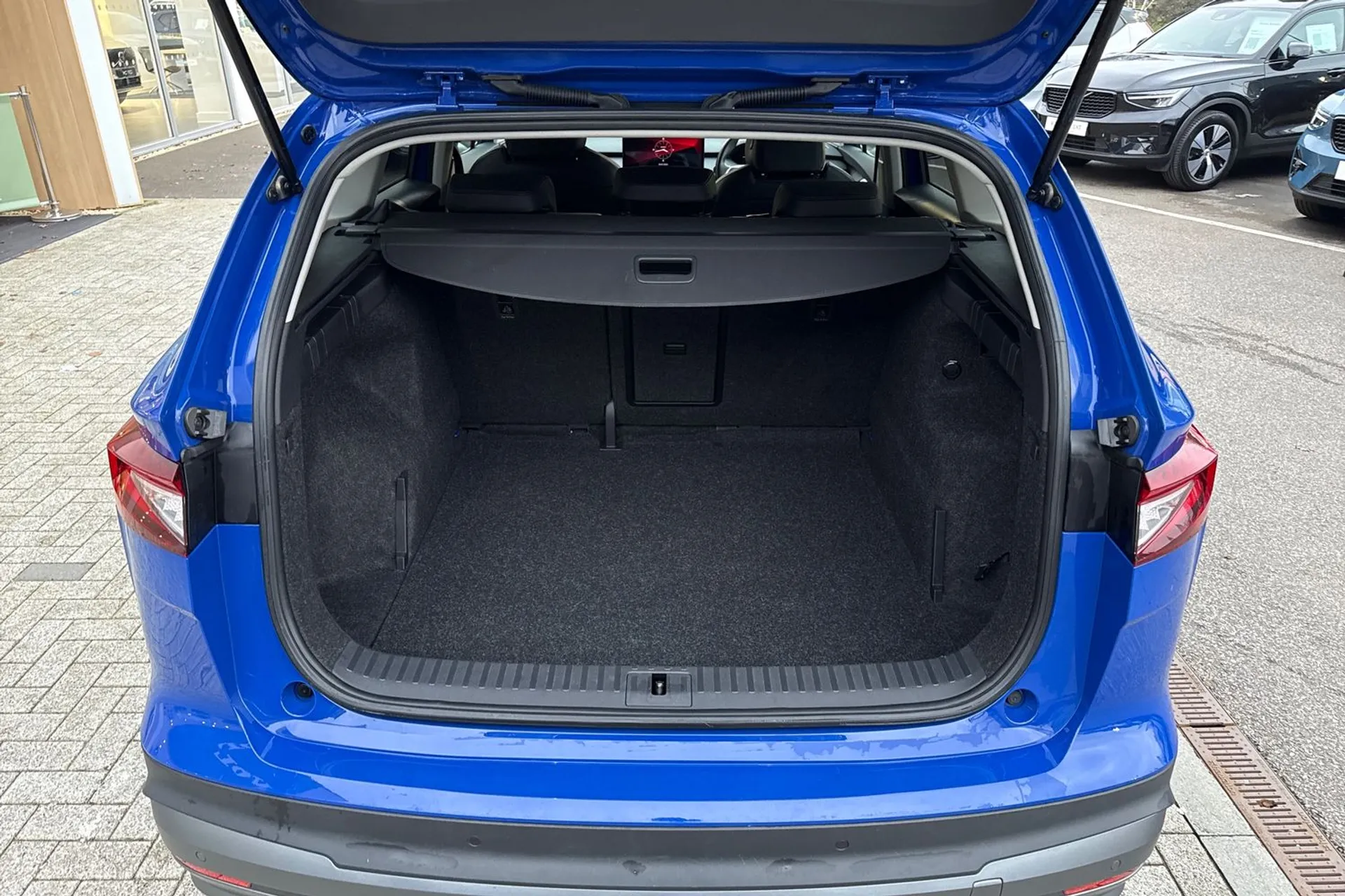 SKODA ENYAQ thumbnail image number 20