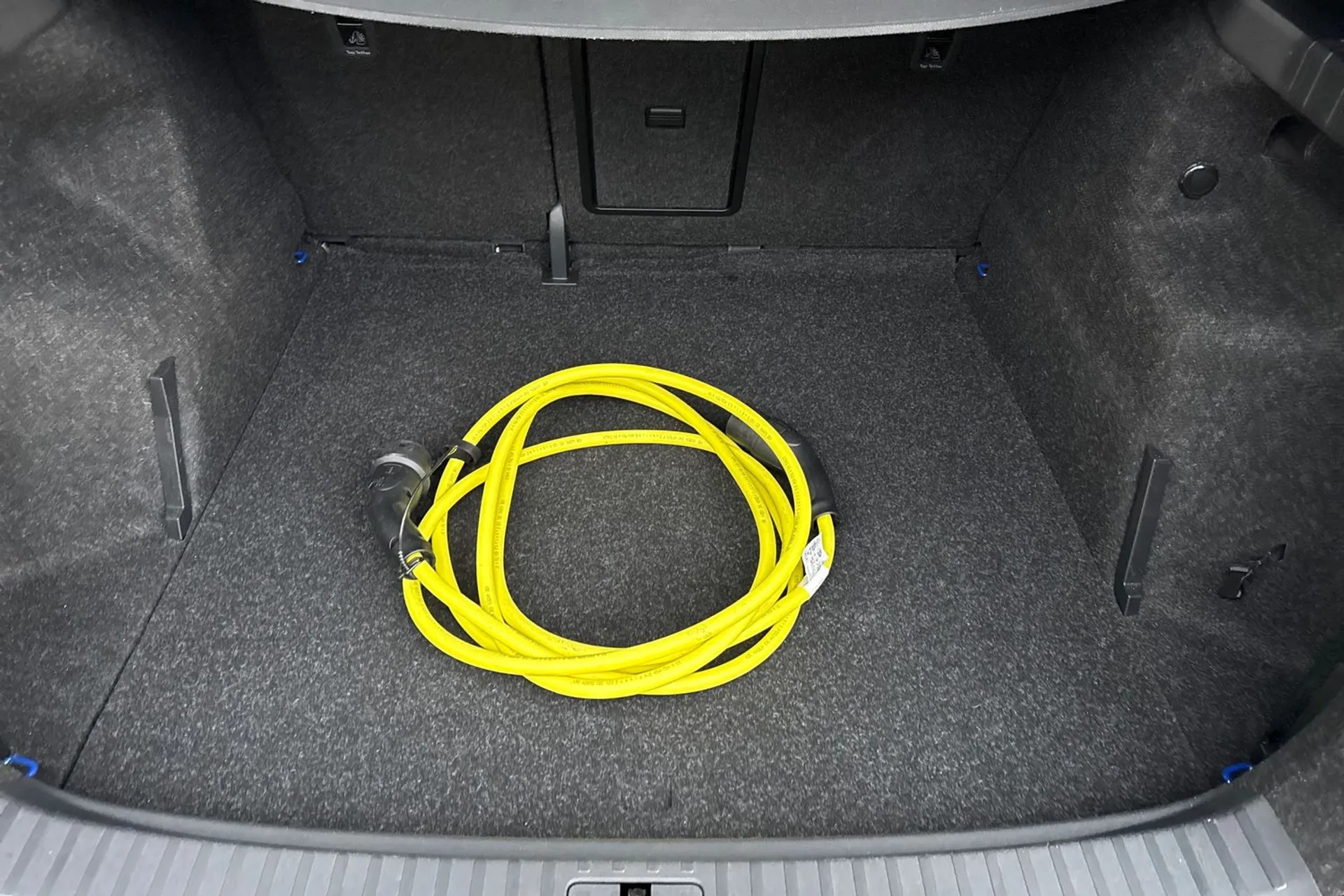 SKODA ENYAQ thumbnail image number 21