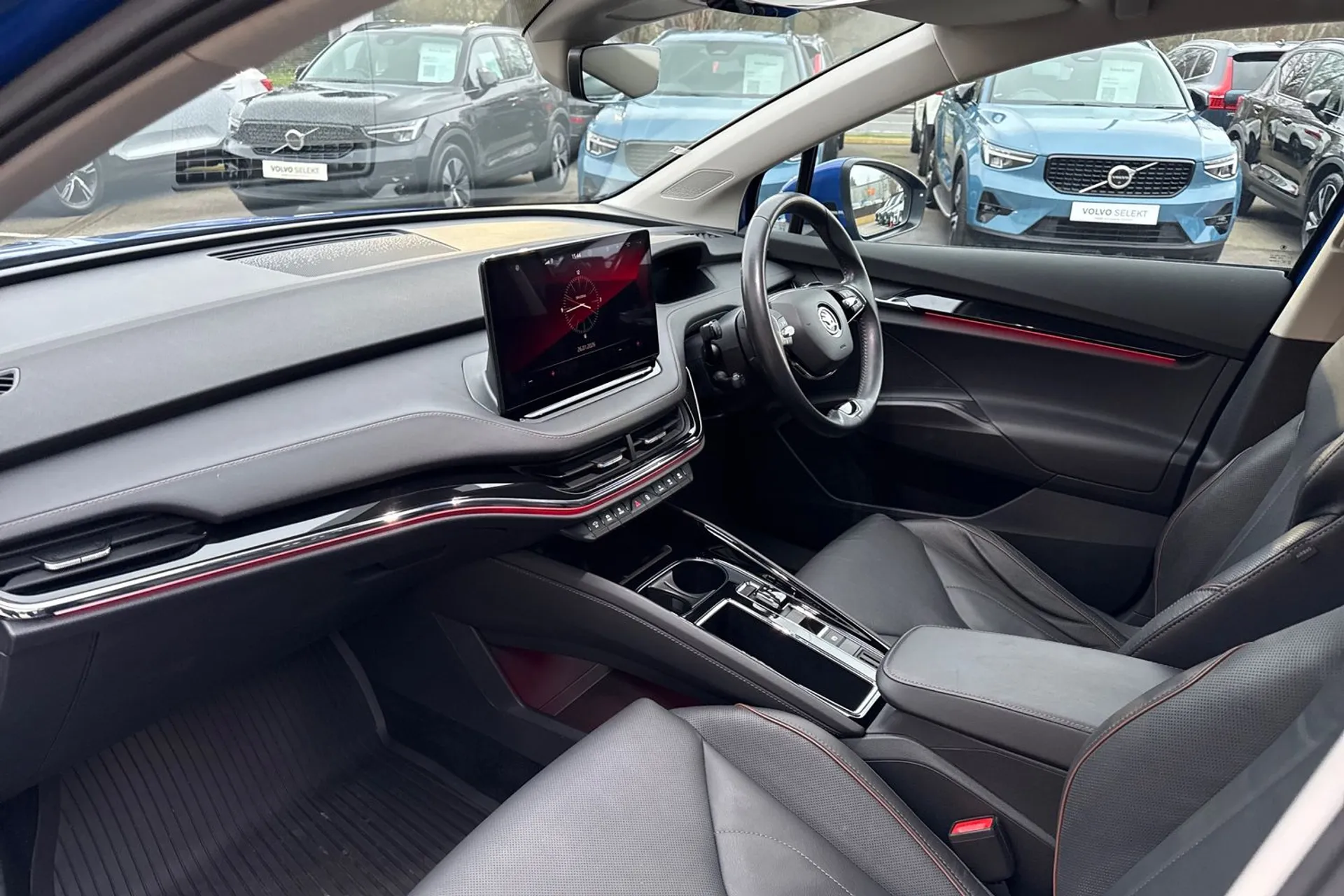 SKODA ENYAQ thumbnail image number 27