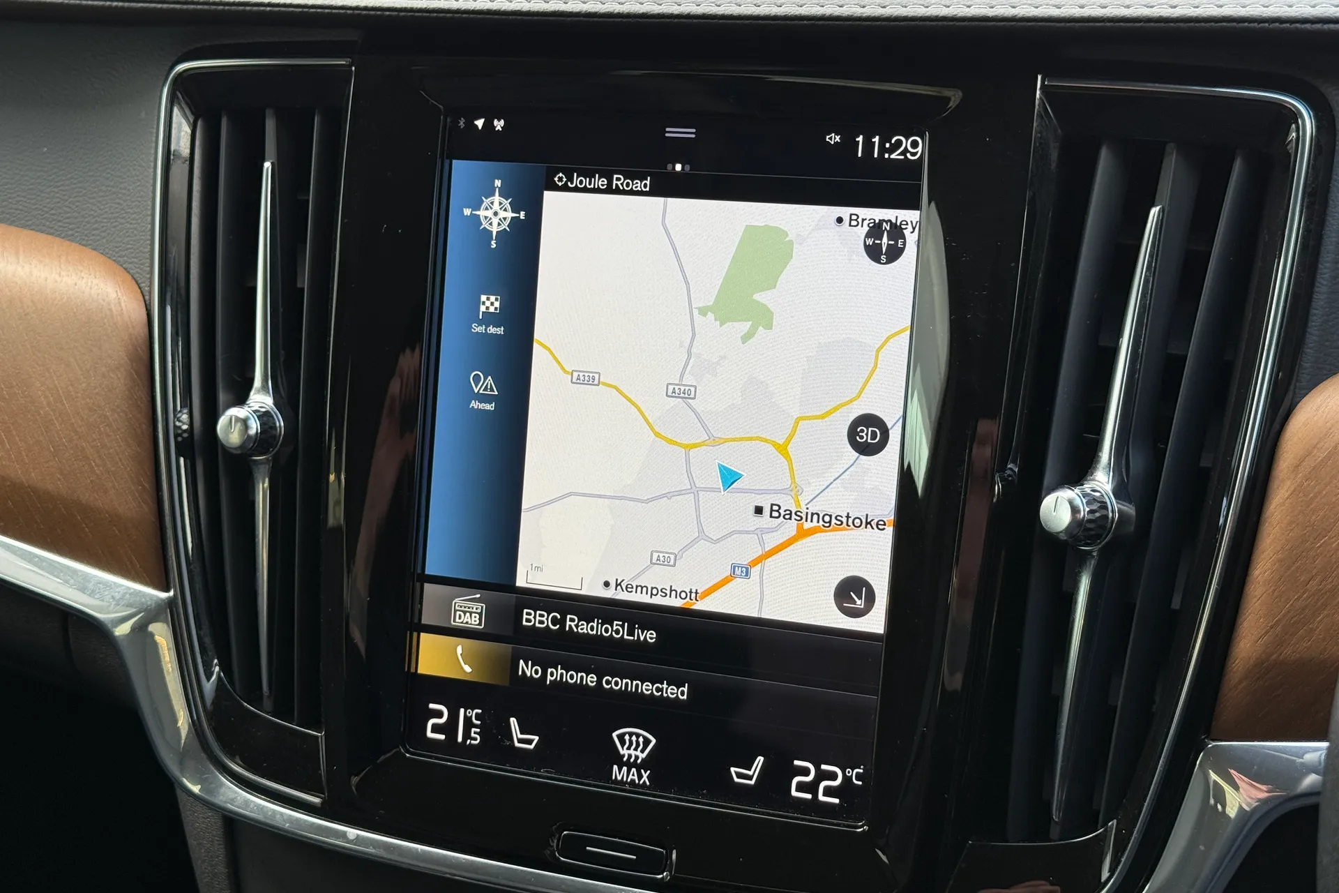 Volvo S90 thumbnail image number 25