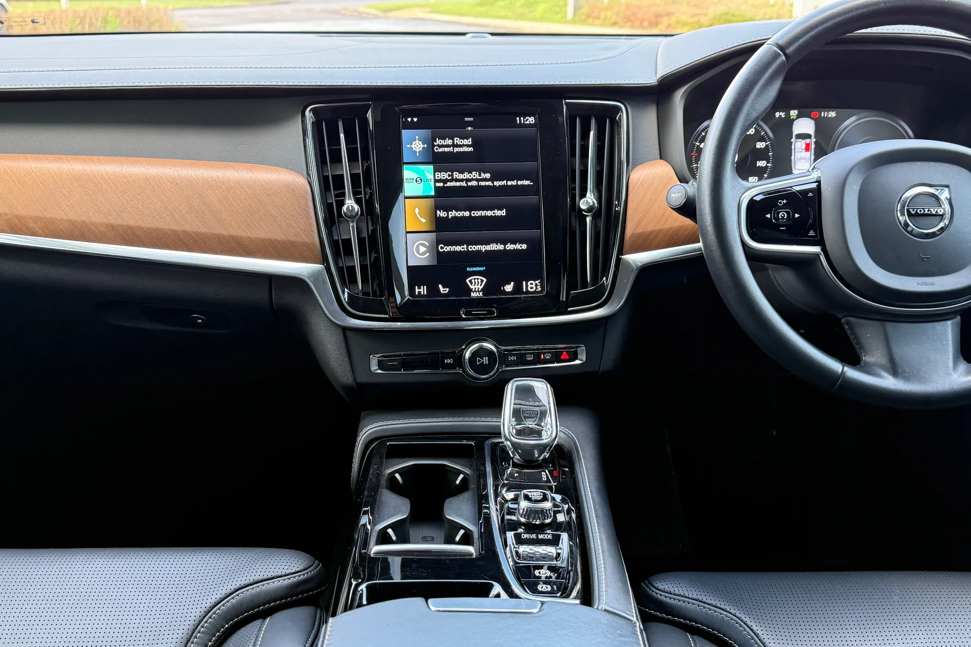 Volvo S90 thumbnail image number 13