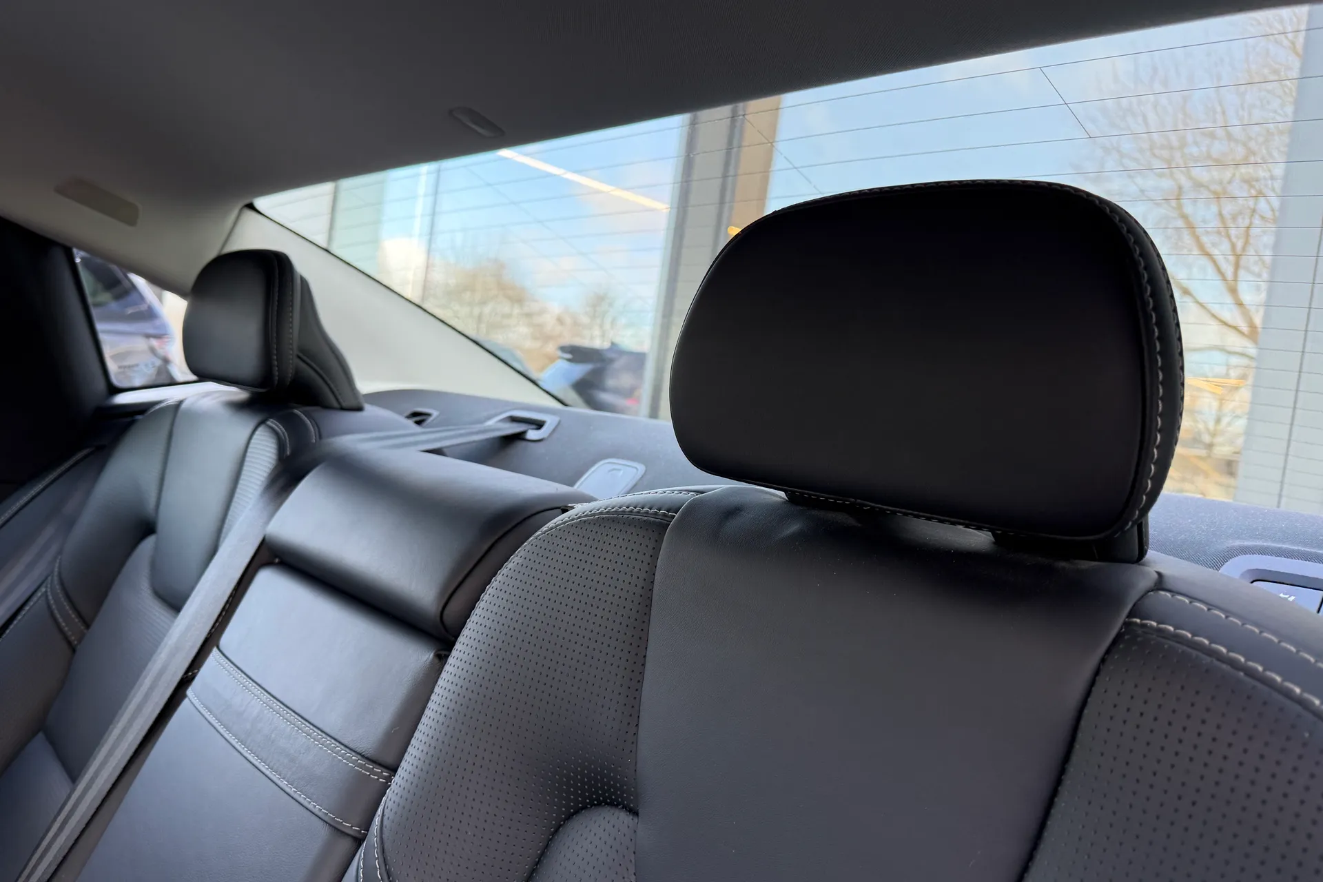 Volvo S90 thumbnail image number 43