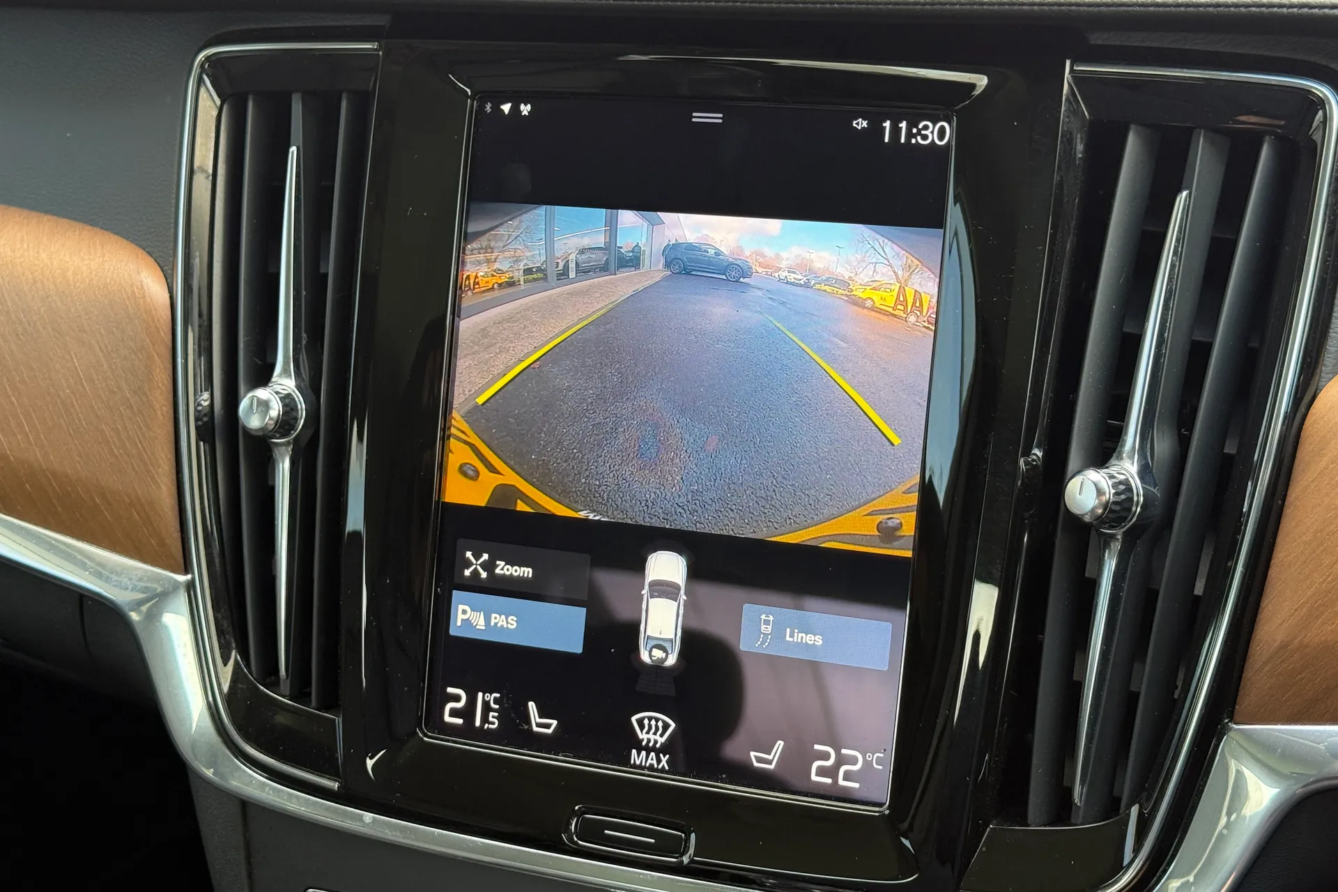 Volvo S90 thumbnail image number 5