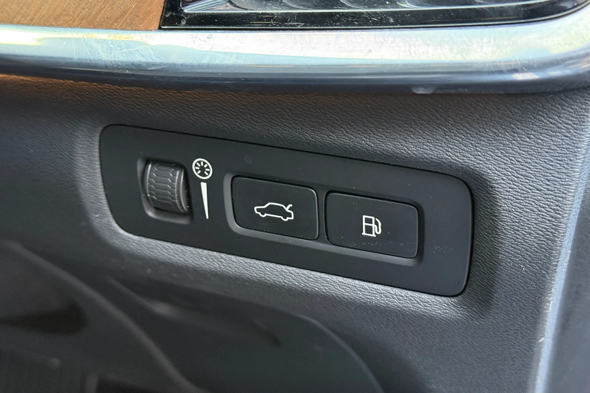 Volvo S90 thumbnail image number 19