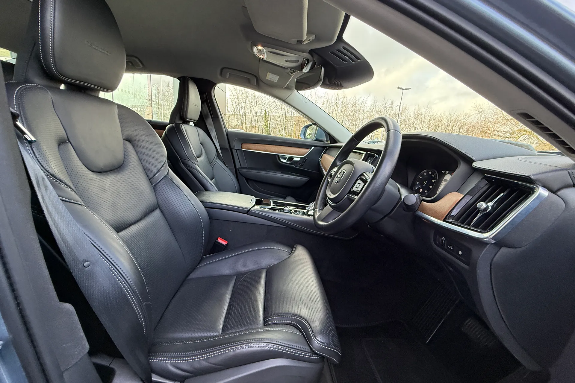 Volvo S90 thumbnail image number 9