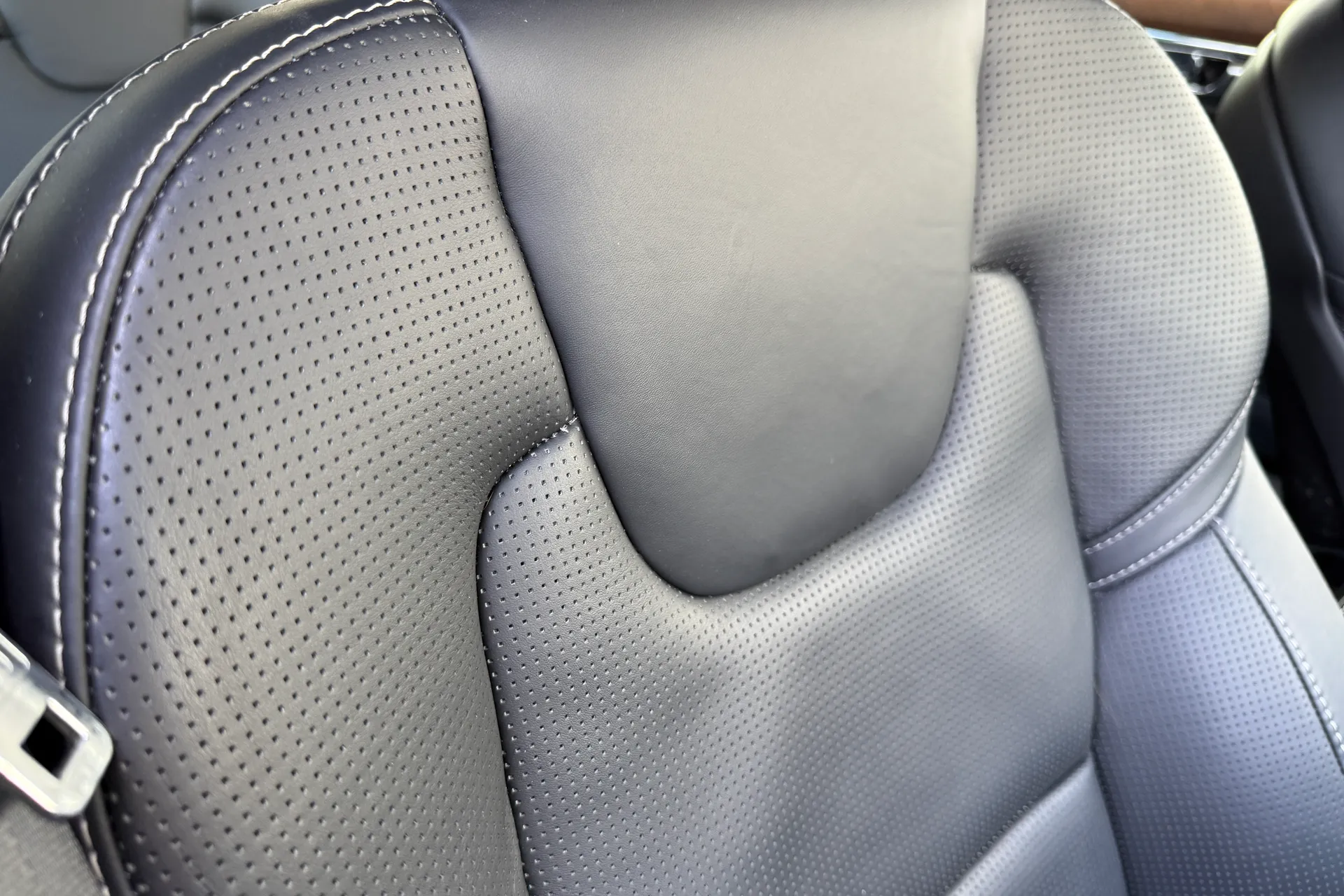 Volvo S90 thumbnail image number 29