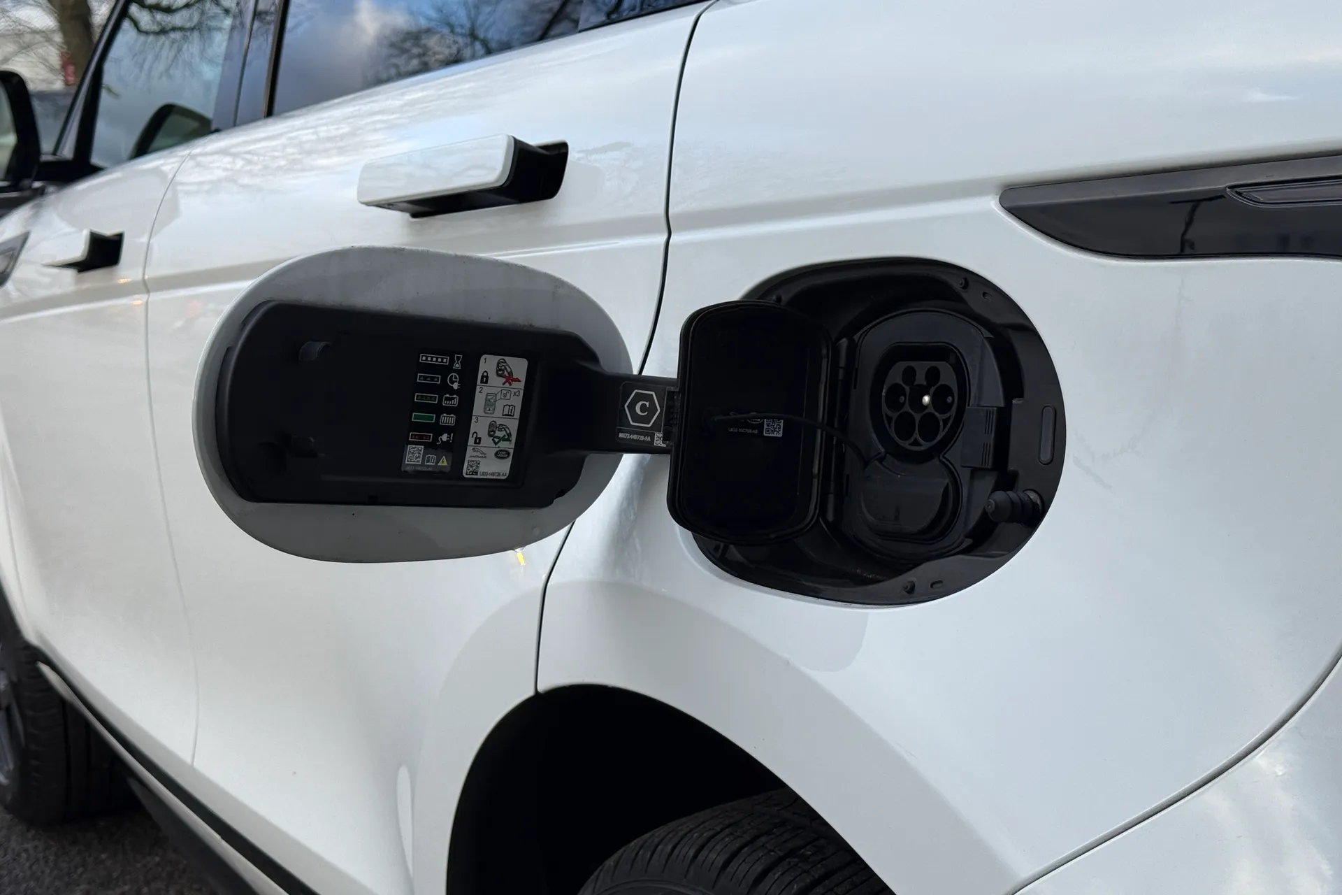 LAND ROVER RANGE ROVER EVOQUE thumbnail image number 37