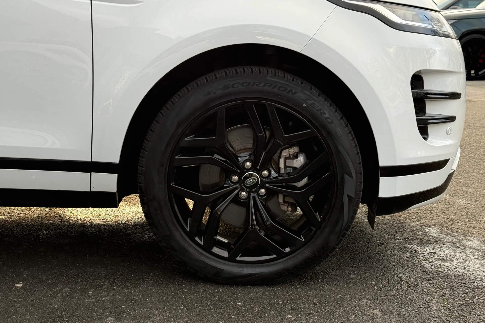 LAND ROVER RANGE ROVER EVOQUE thumbnail image number 22