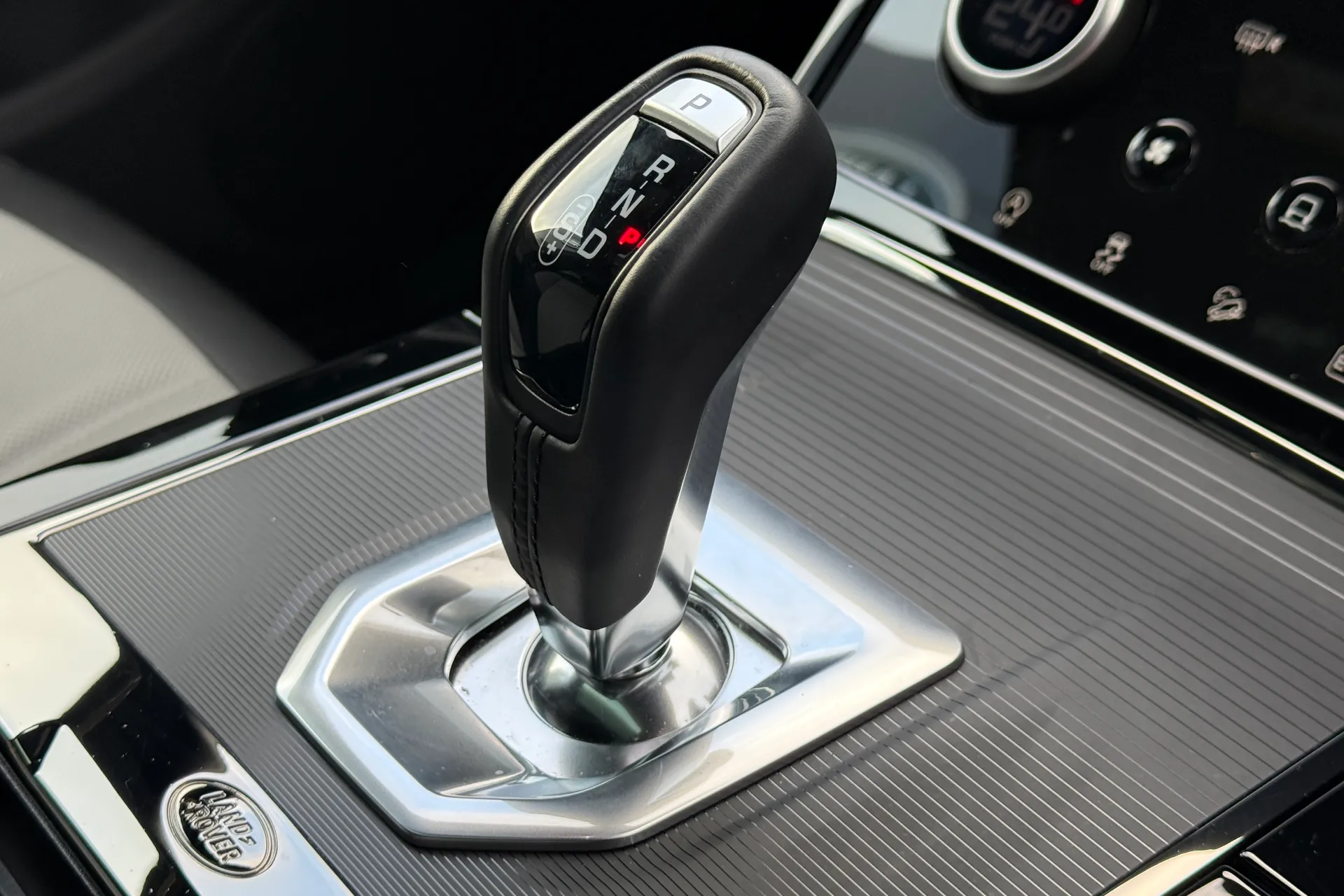 LAND ROVER RANGE ROVER EVOQUE thumbnail image number 20