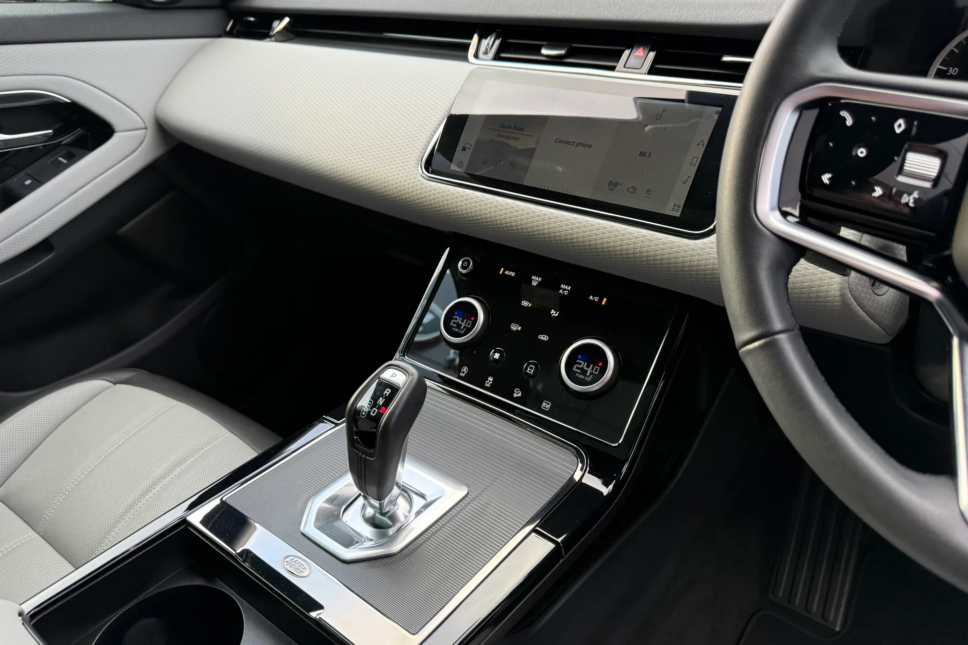 LAND ROVER RANGE ROVER EVOQUE thumbnail image number 19