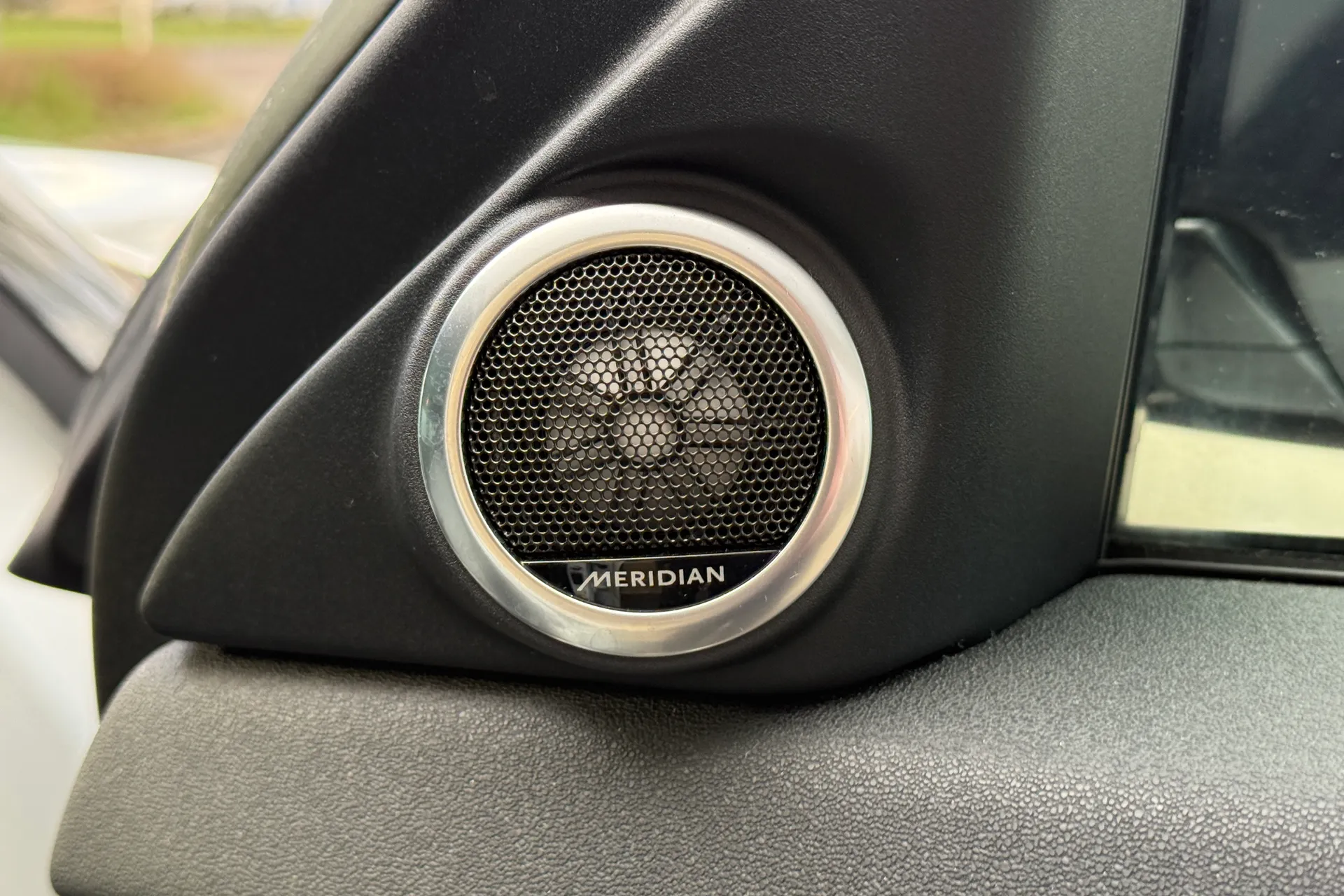 LAND ROVER RANGE ROVER EVOQUE thumbnail image number 21