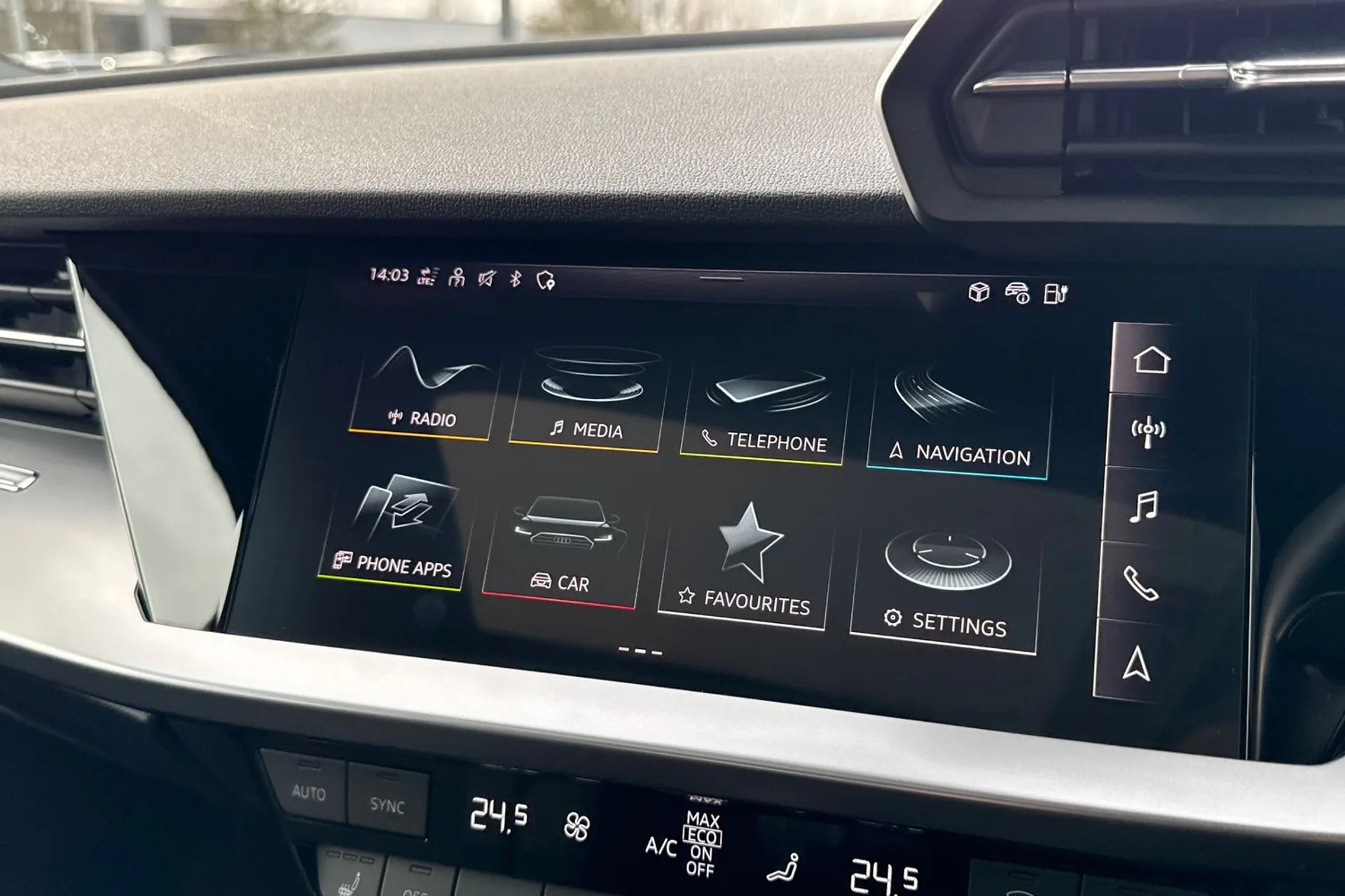 Audi A3 thumbnail image number 28