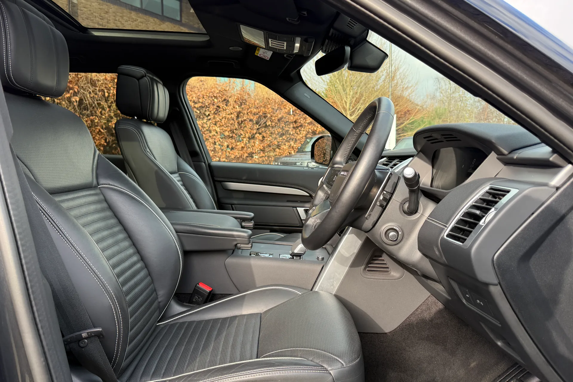 LAND ROVER DISCOVERY thumbnail image number 34