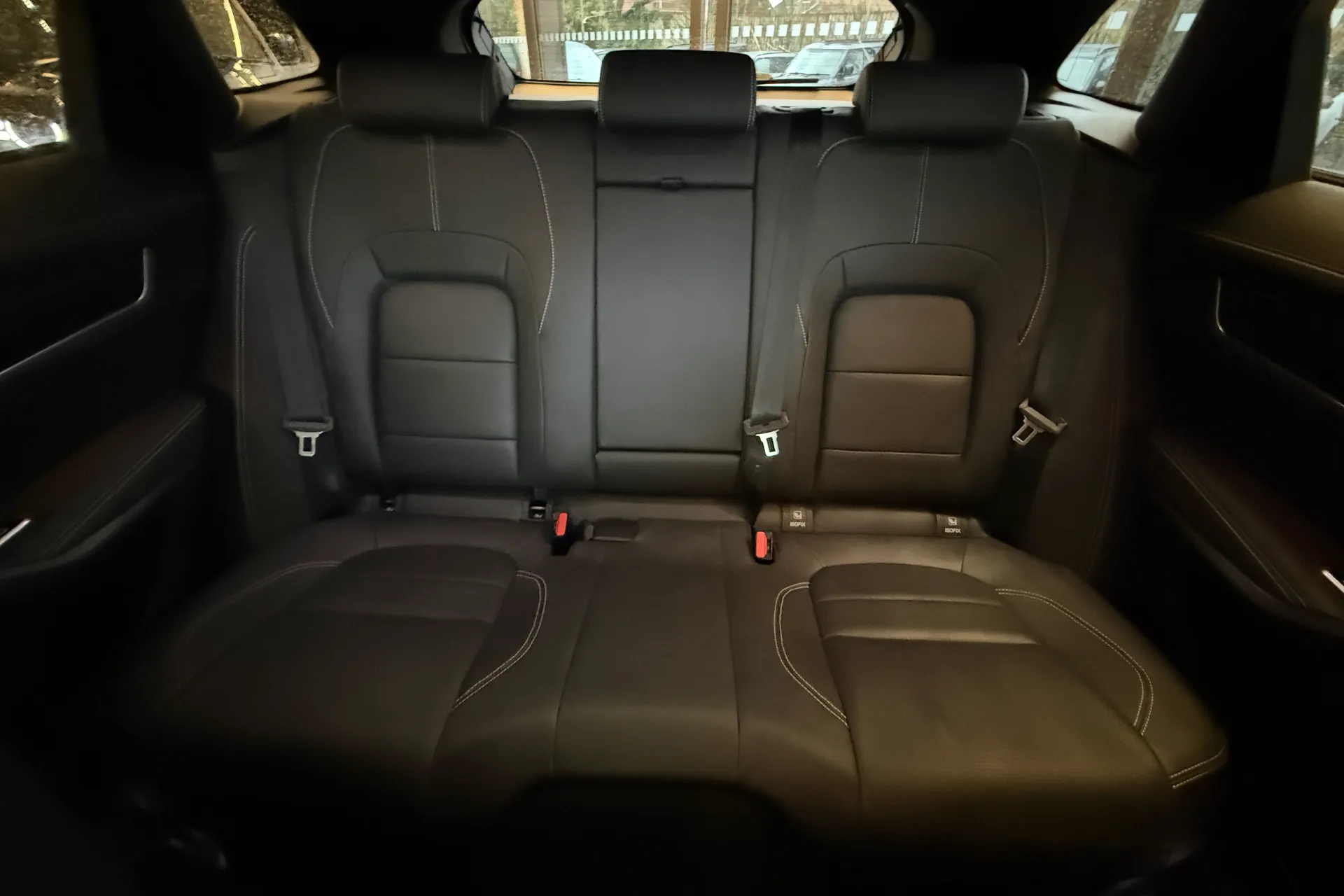 Jaguar F-PACE thumbnail image number 11