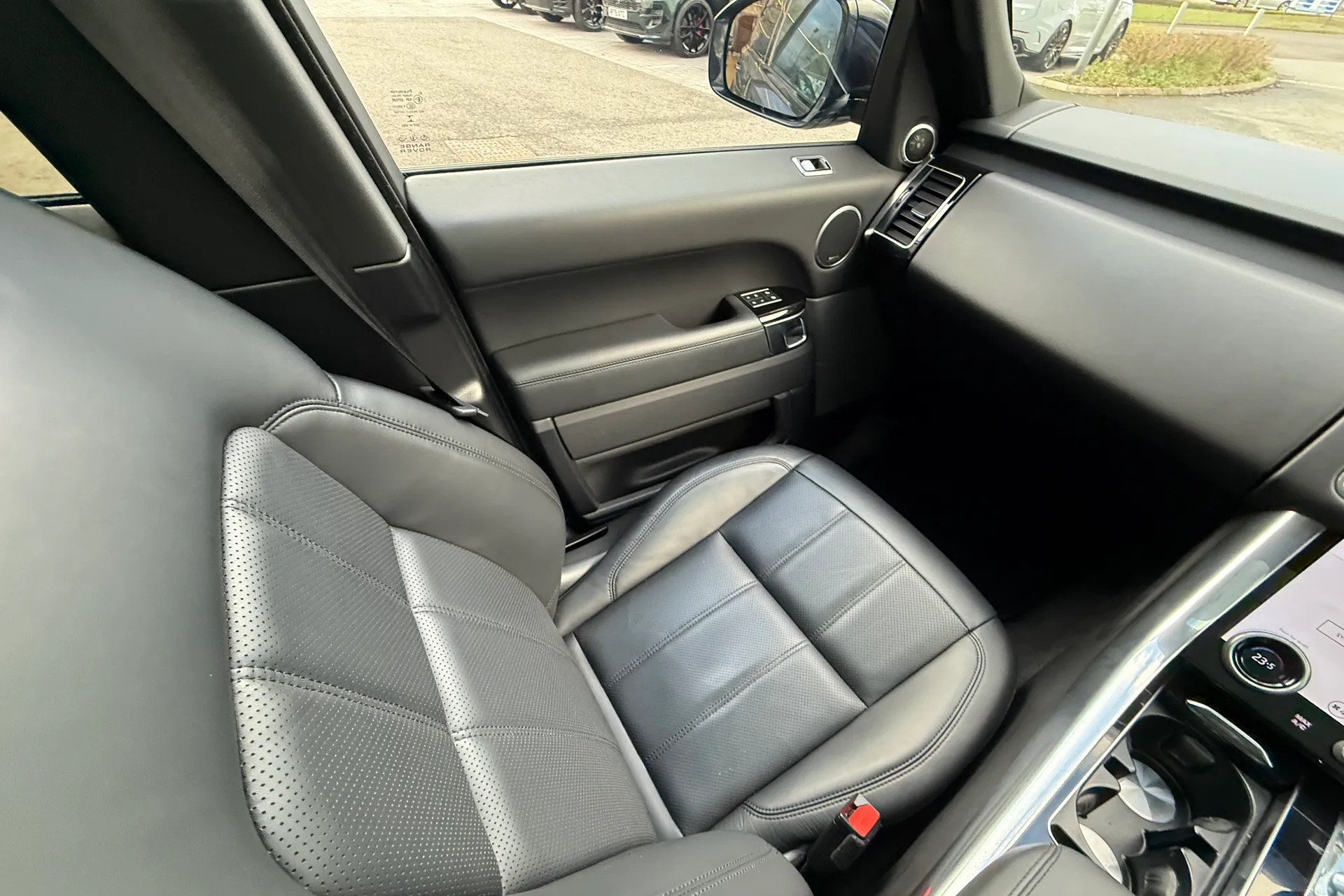 LAND ROVER RANGE ROVER SPORT thumbnail image number 12