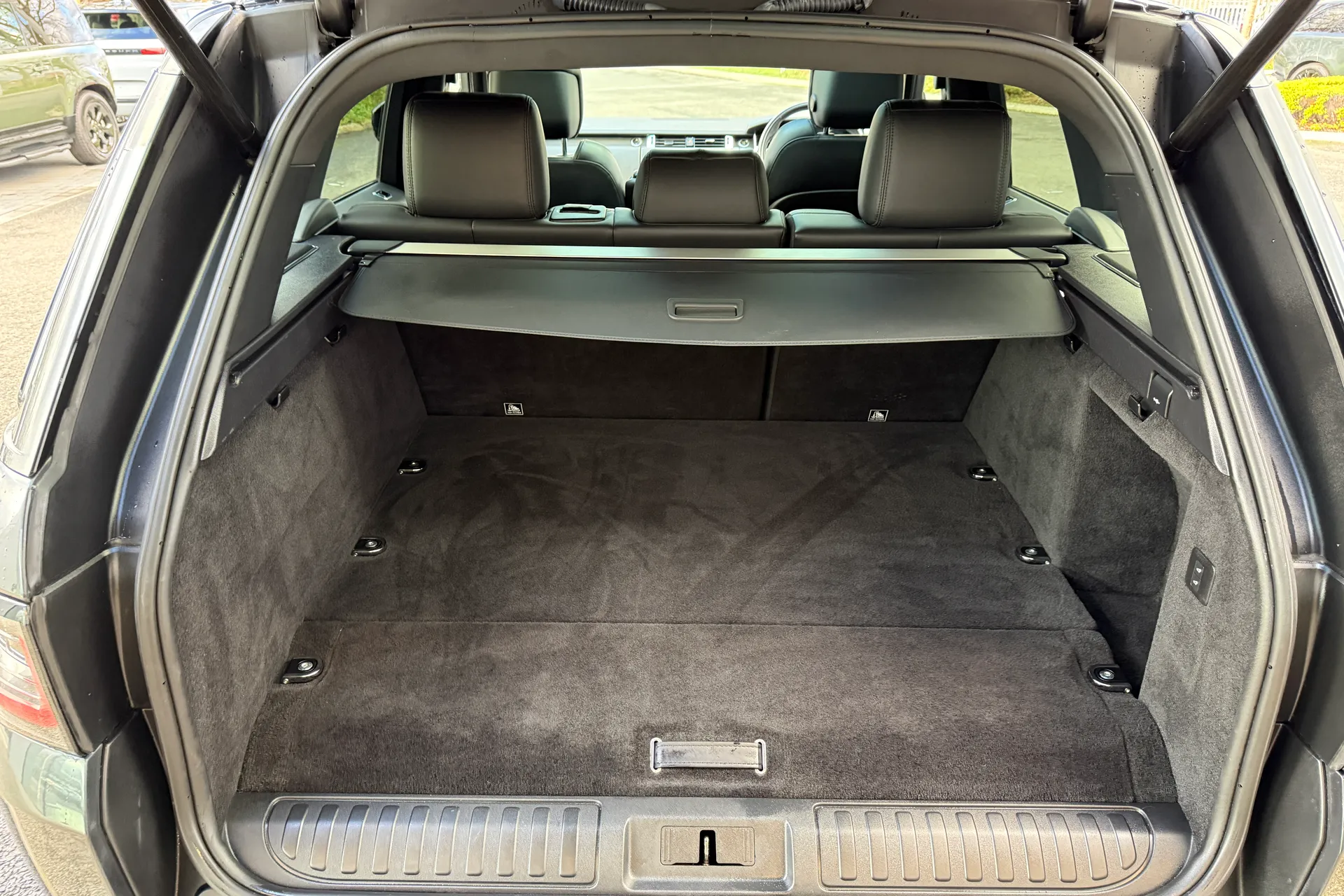 LAND ROVER RANGE ROVER SPORT thumbnail image number 38