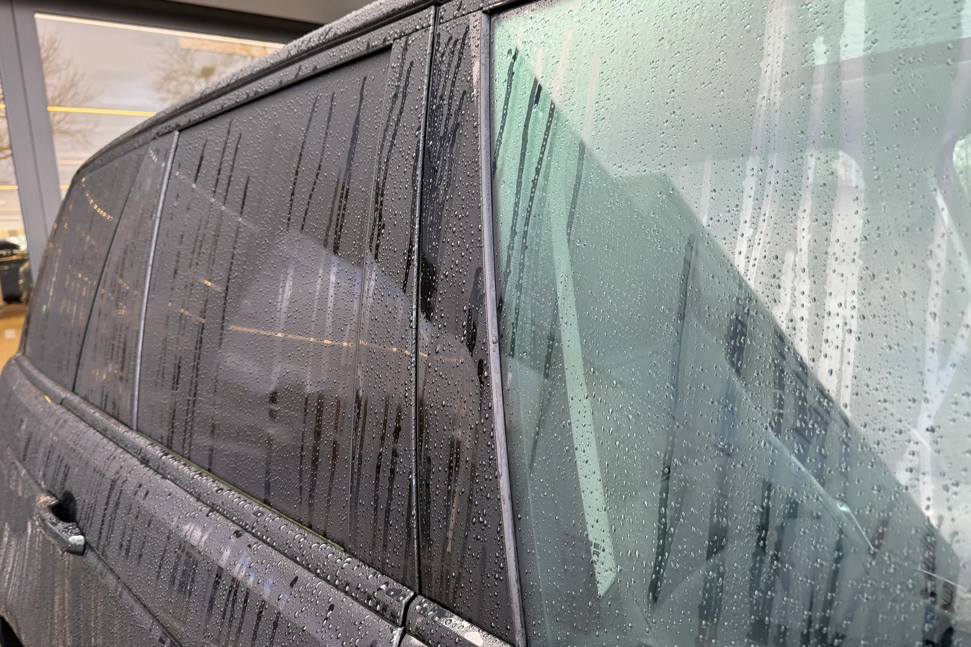 LAND ROVER RANGE ROVER thumbnail image number 24