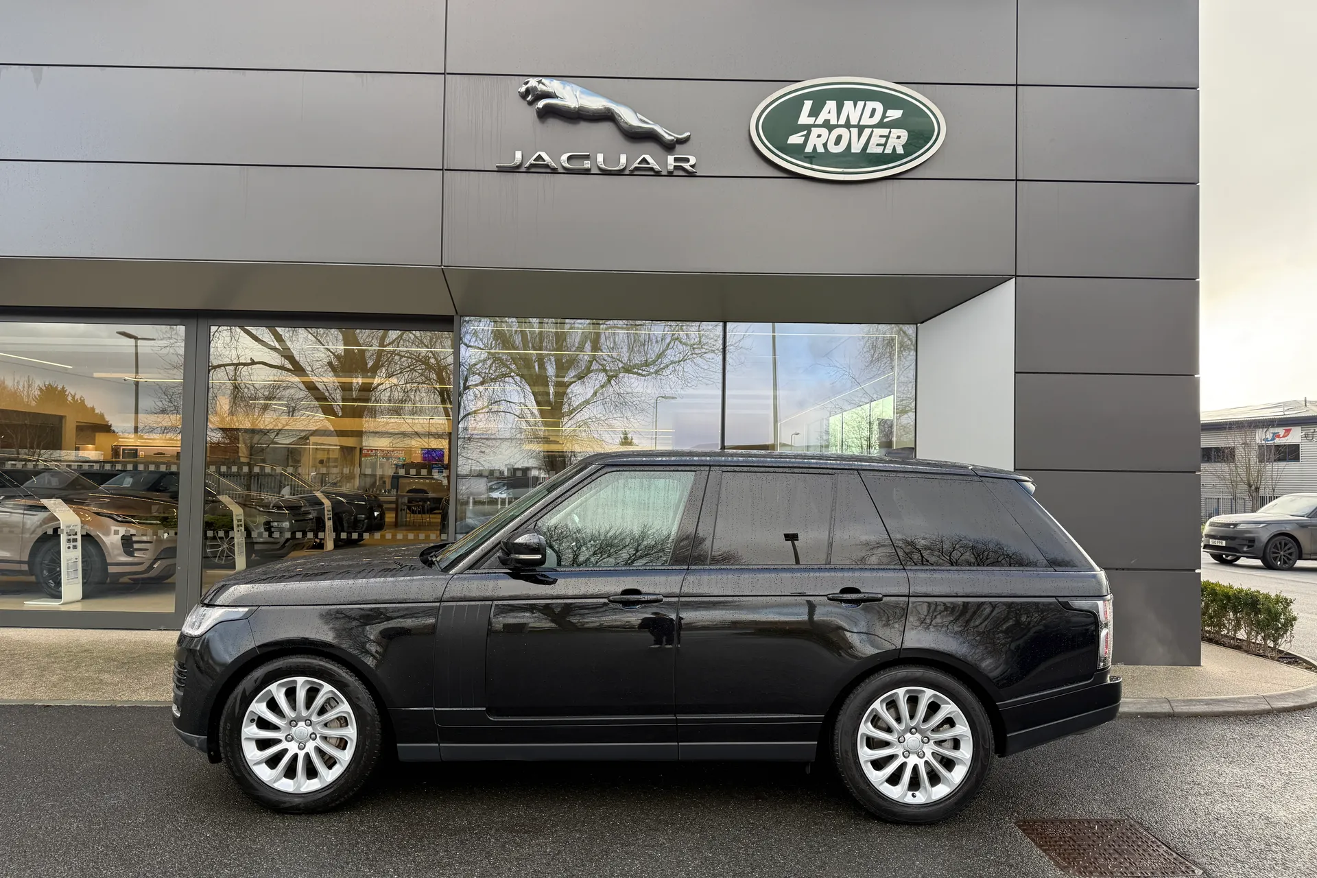 LAND ROVER RANGE ROVER thumbnail image number 26