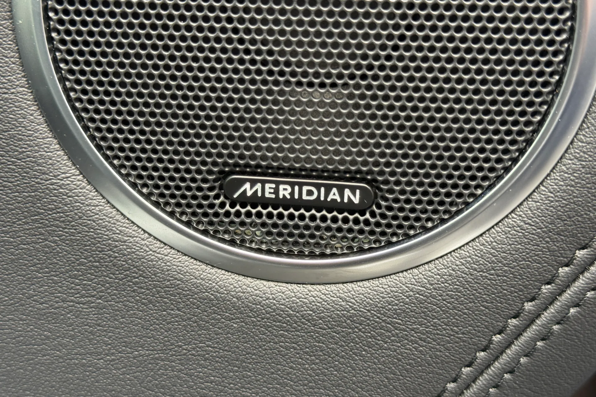 LAND ROVER RANGE ROVER thumbnail image number 21